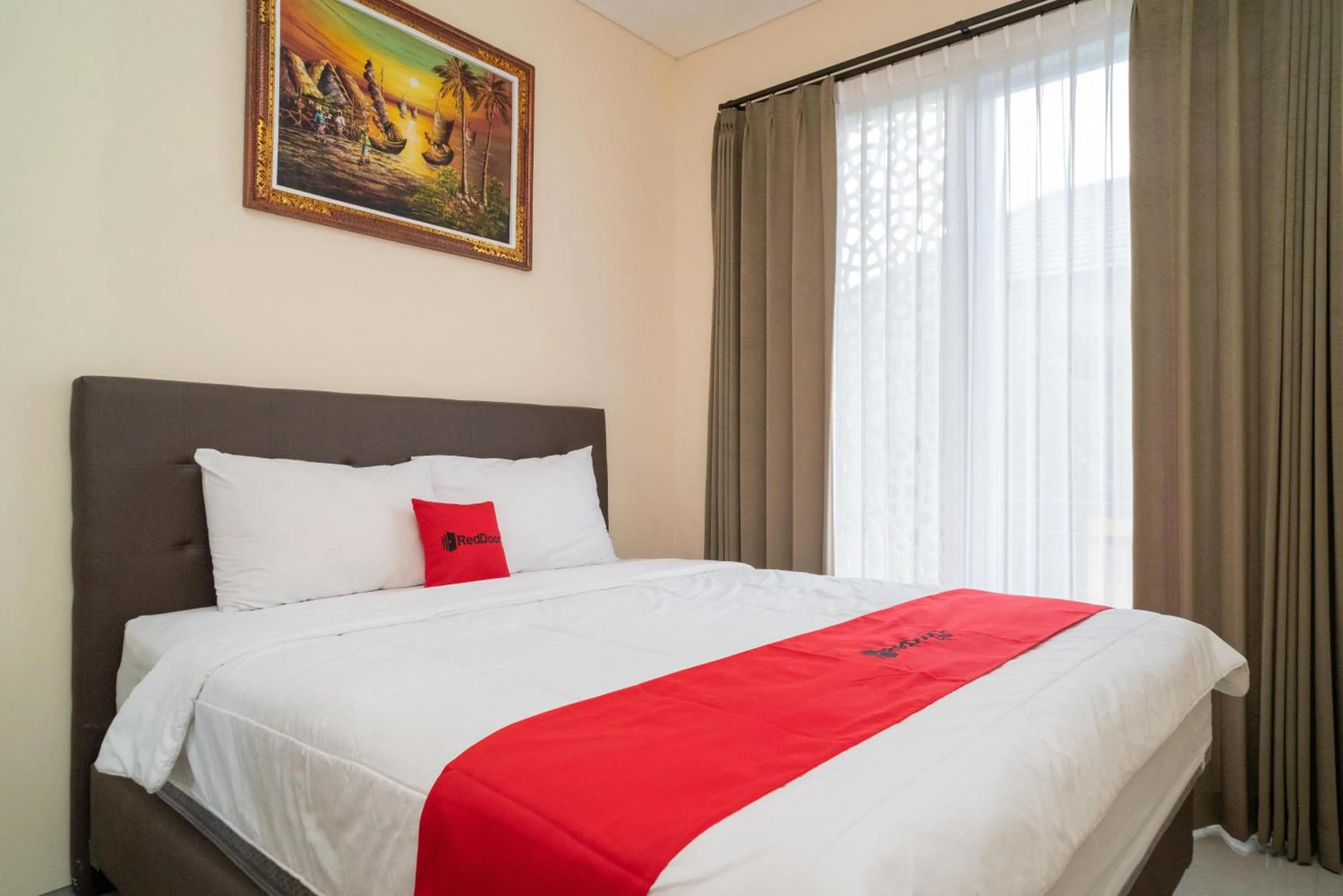 Bed in RedDoorz near ITDC Nusa Dua
