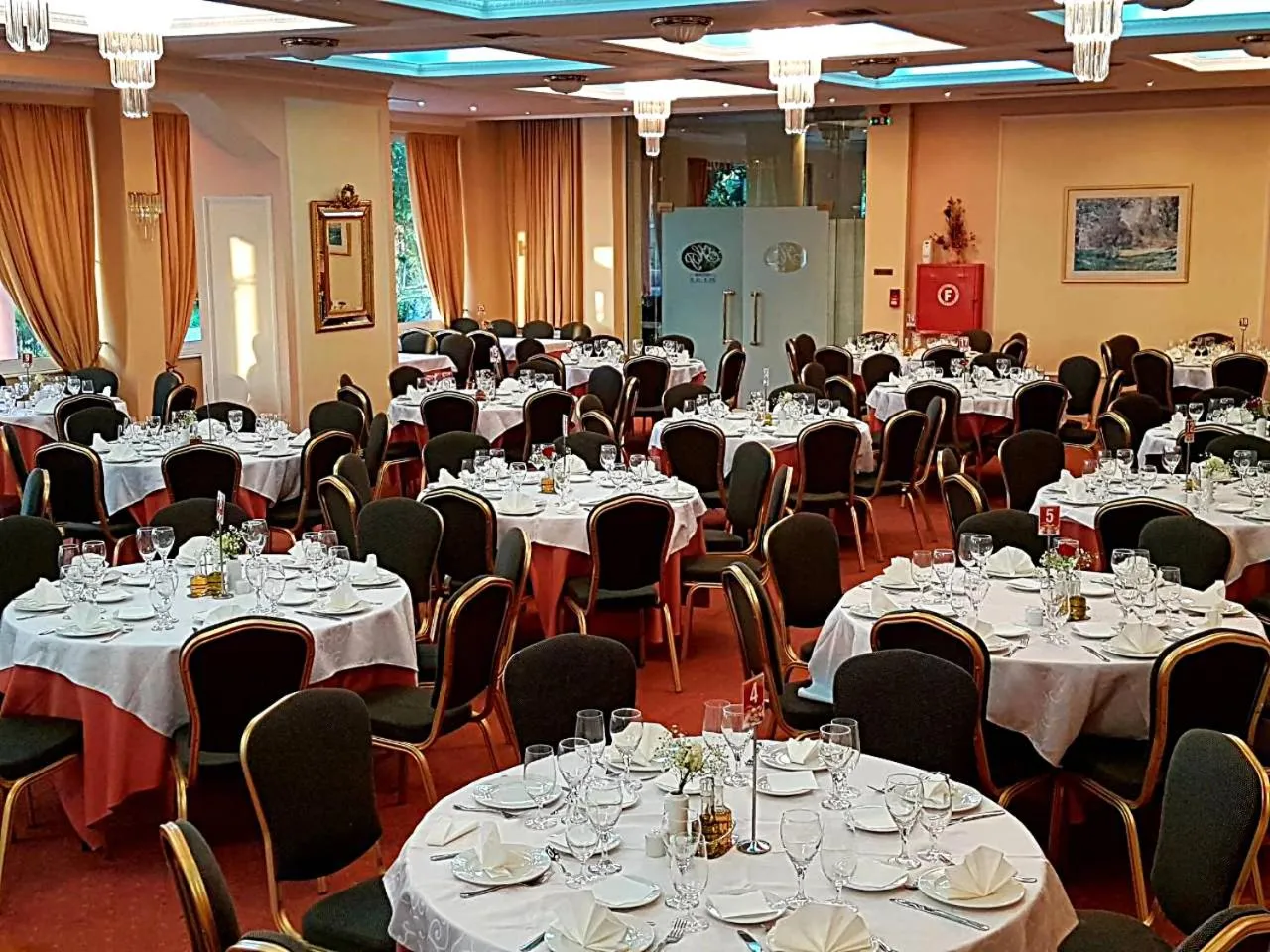 Restaurant/places to eat in Hotel Philippos Livadeia