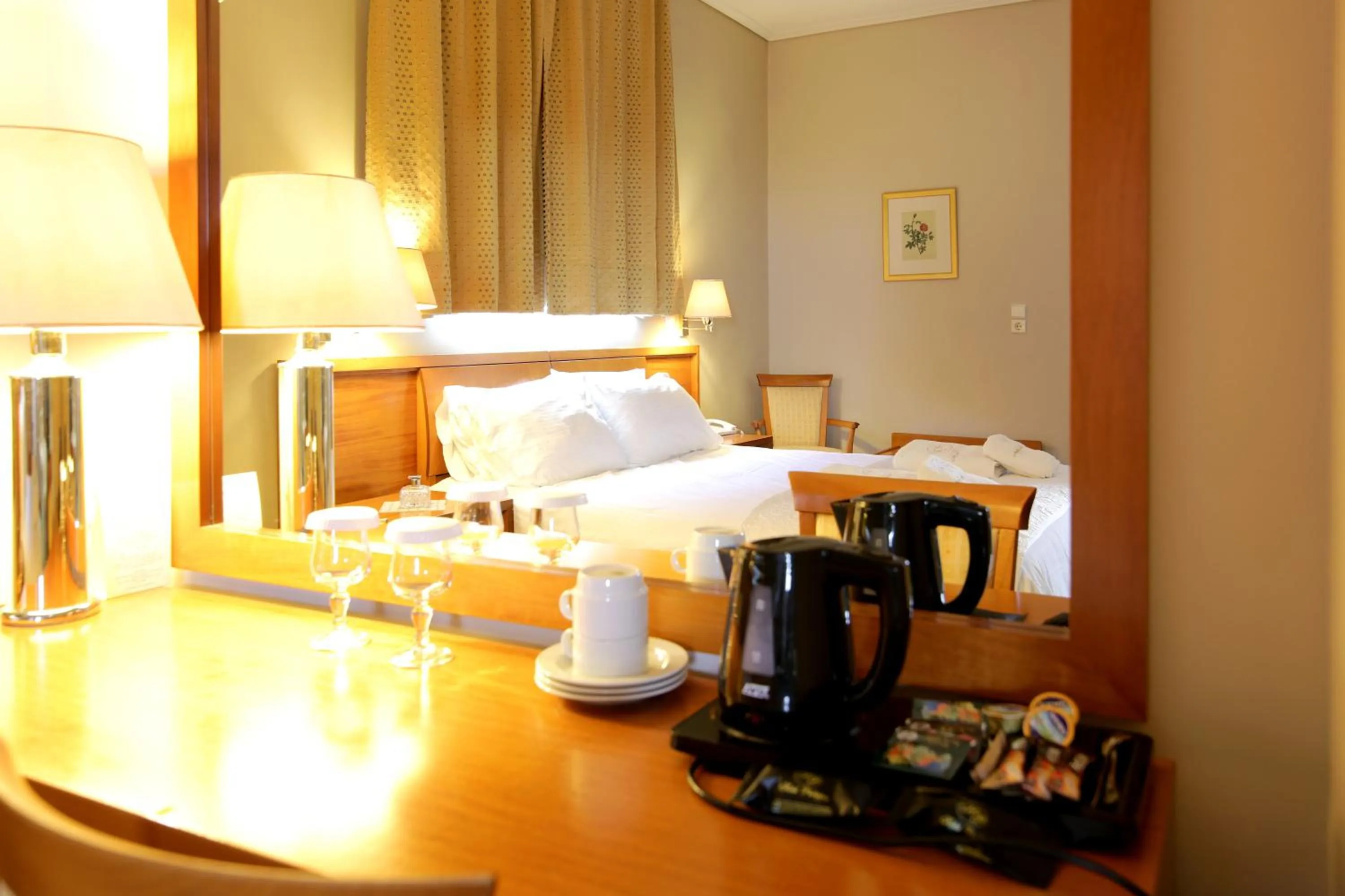 Coffee/tea facilities, Bed in Hotel Philippos Livadeia