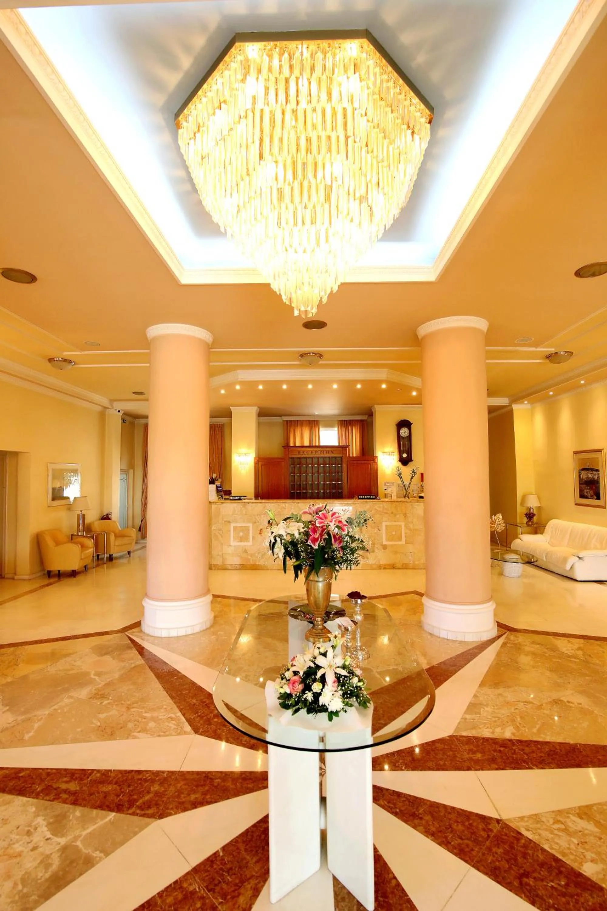 Lobby or reception in Hotel Philippos Livadeia