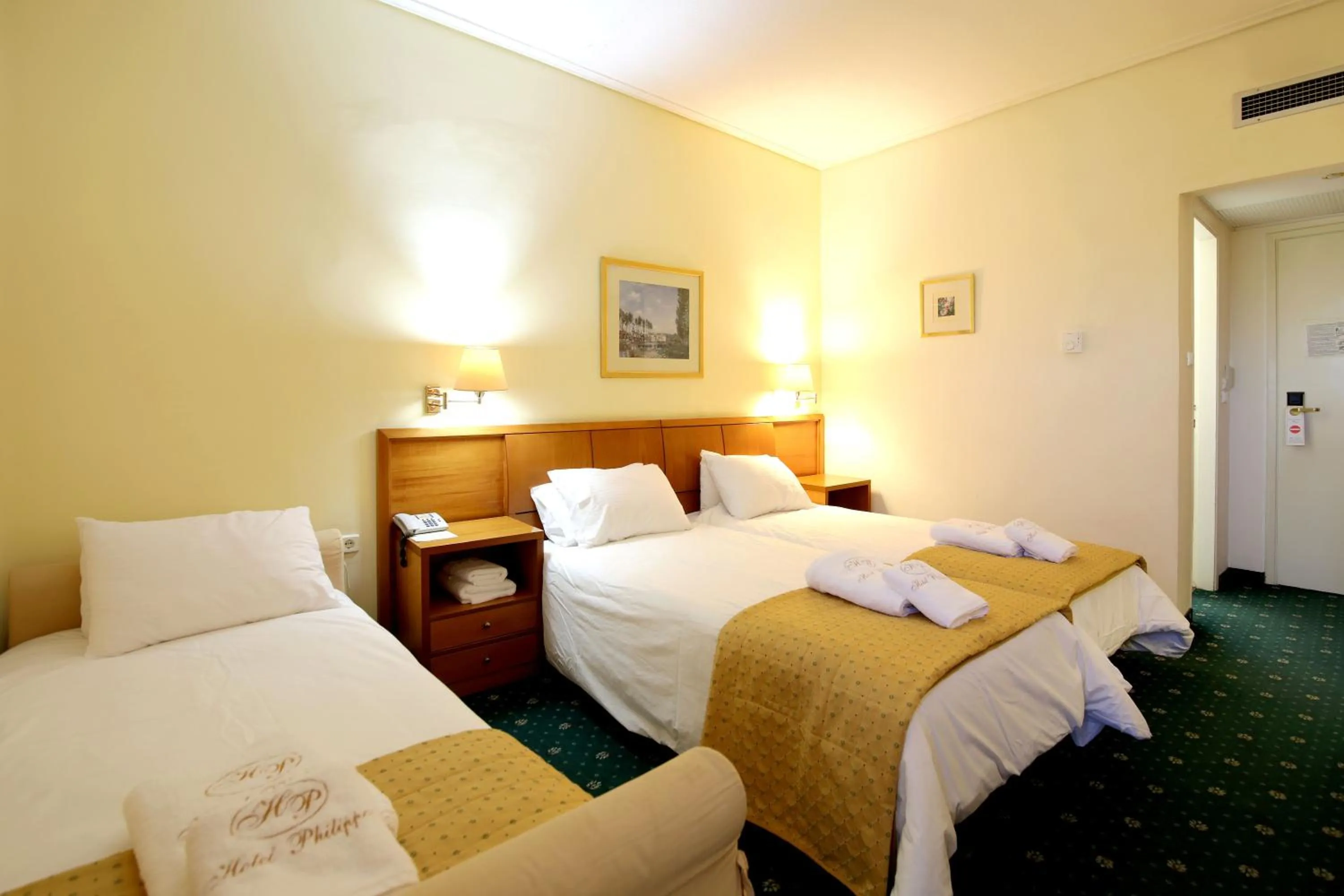 Photo of the whole room, Bed in Hotel Philippos Livadeia