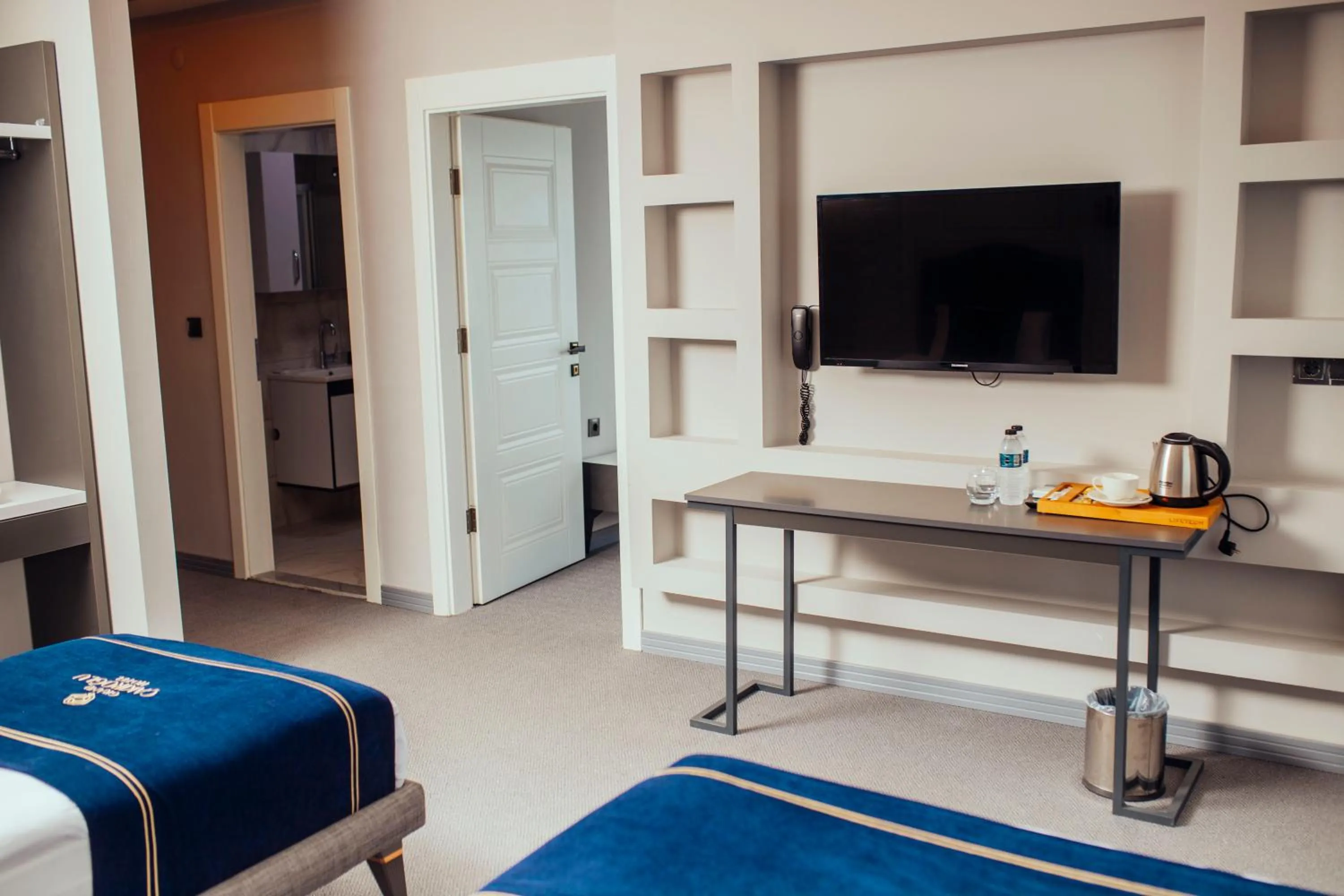 Bed in GRAND ÇAKIROĞLU HOTEL