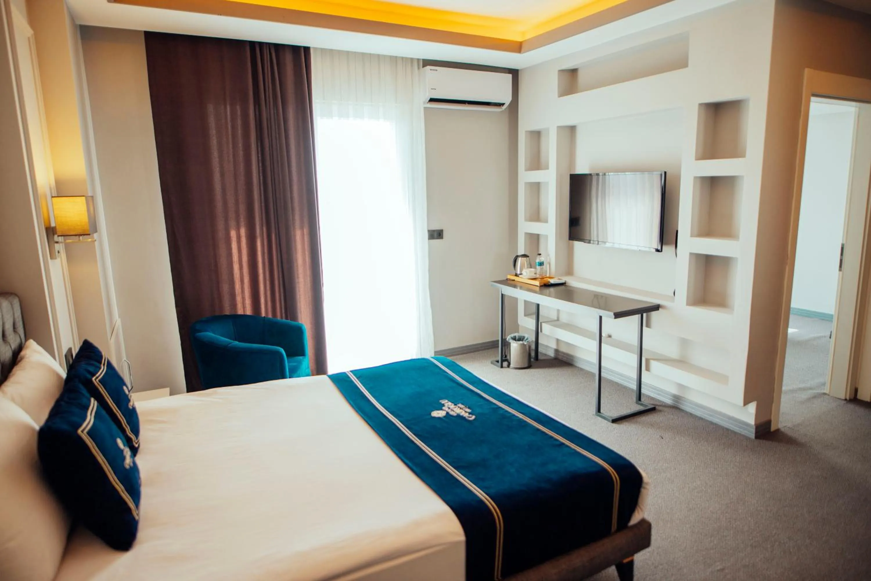 Bed in GRAND ÇAKIROĞLU HOTEL