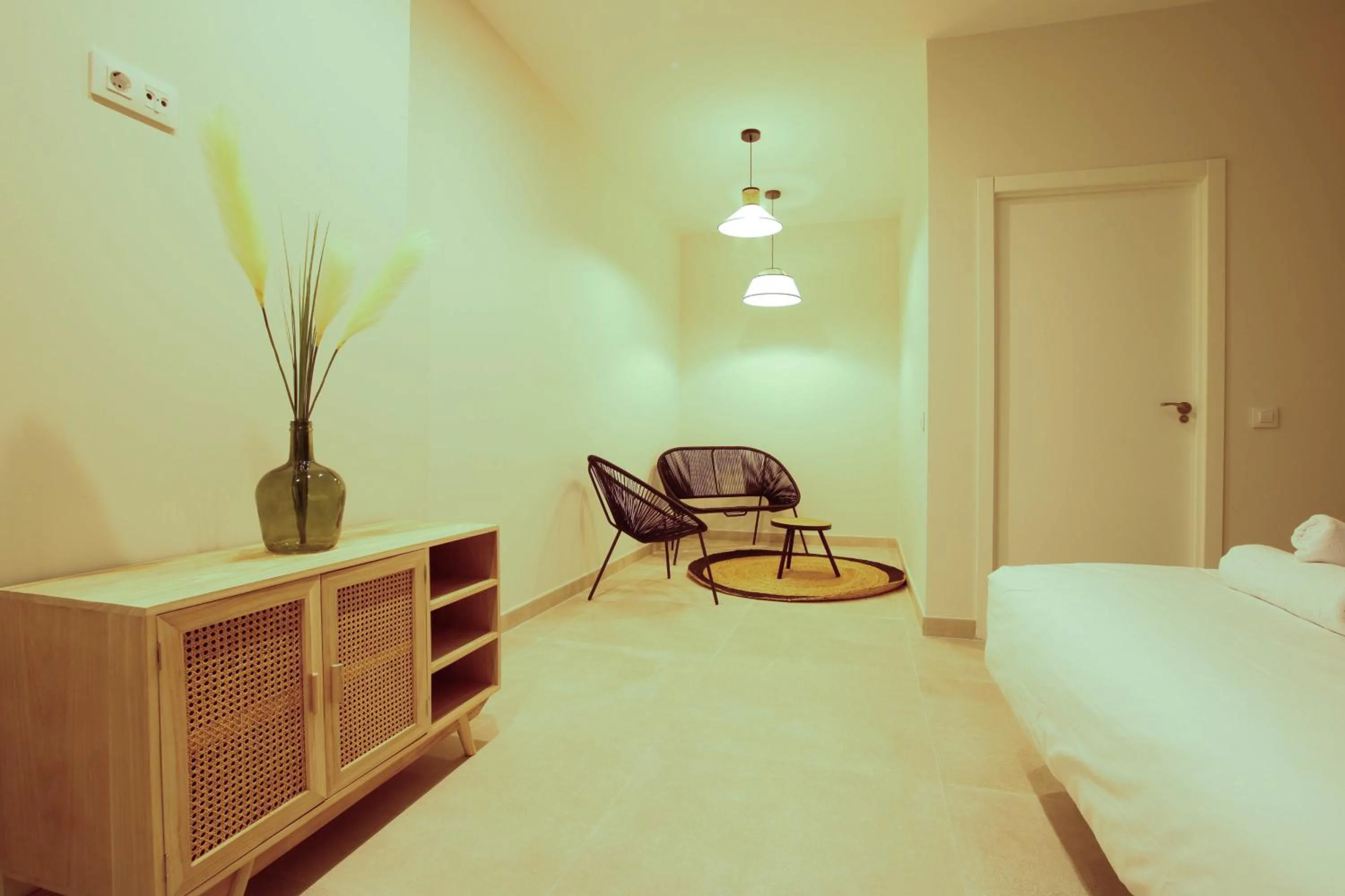 Bedroom, Bed in A un paso de la Catedral
