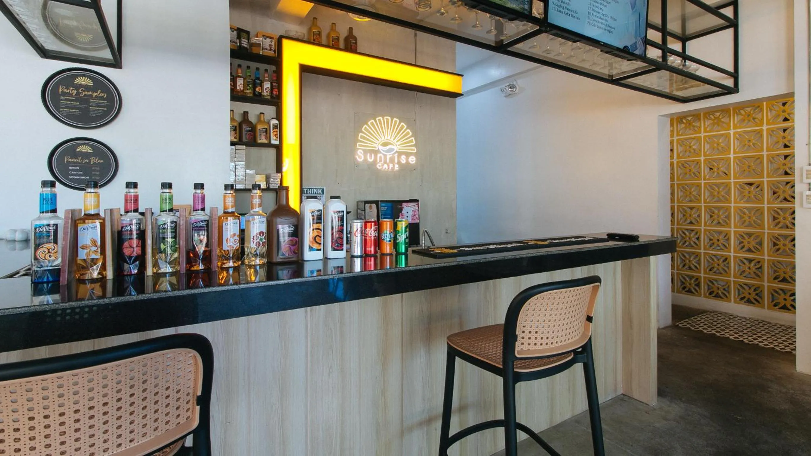 Lounge or bar in Sunny Day Residences Antipolo