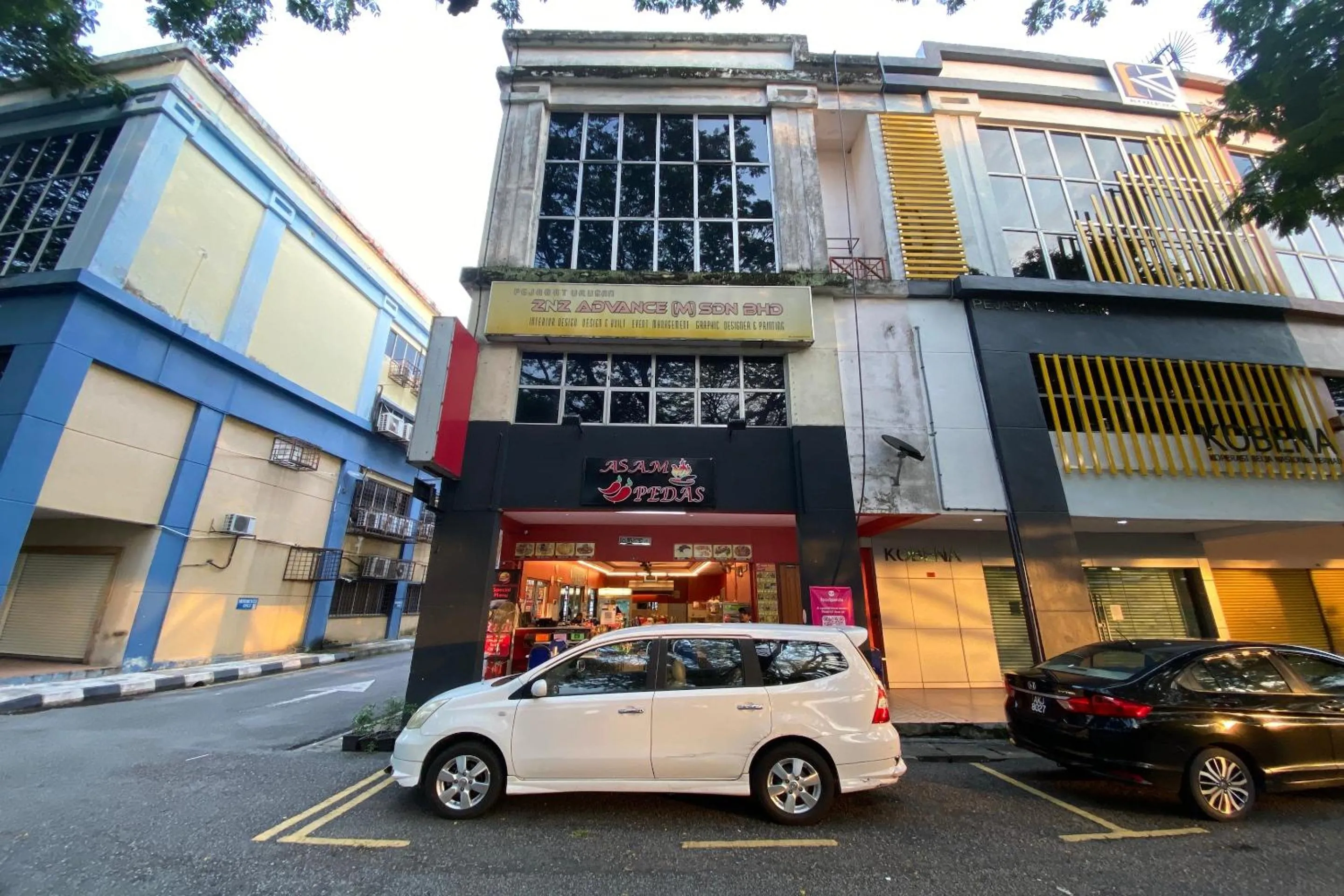 Facade/entrance in Hotel O Syariah Asam Pedas