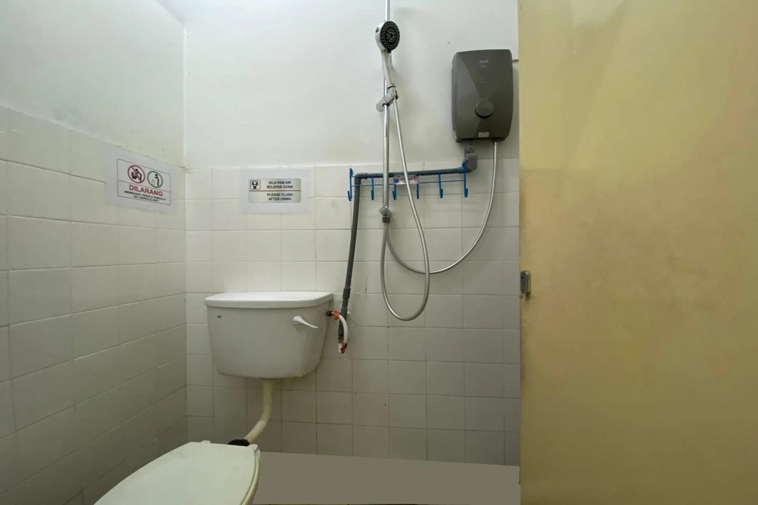 Bathroom in Hotel O Syariah Asam Pedas