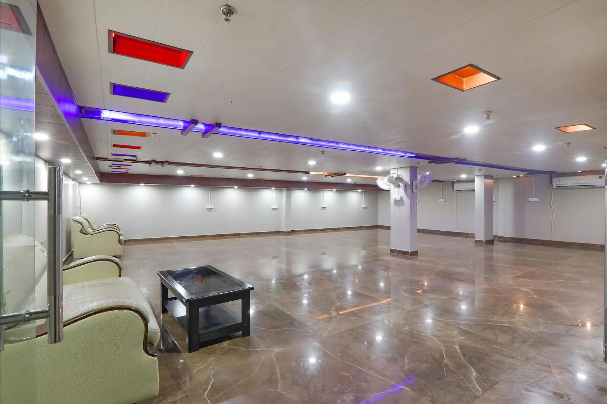 Banquet/Function facilities in FabHotel Saumendra