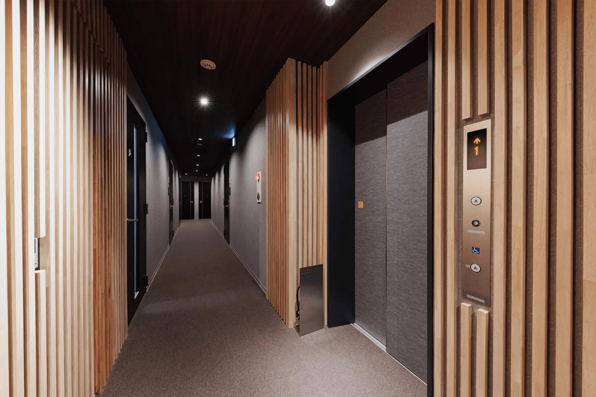 elevator in ORI Rokkaku