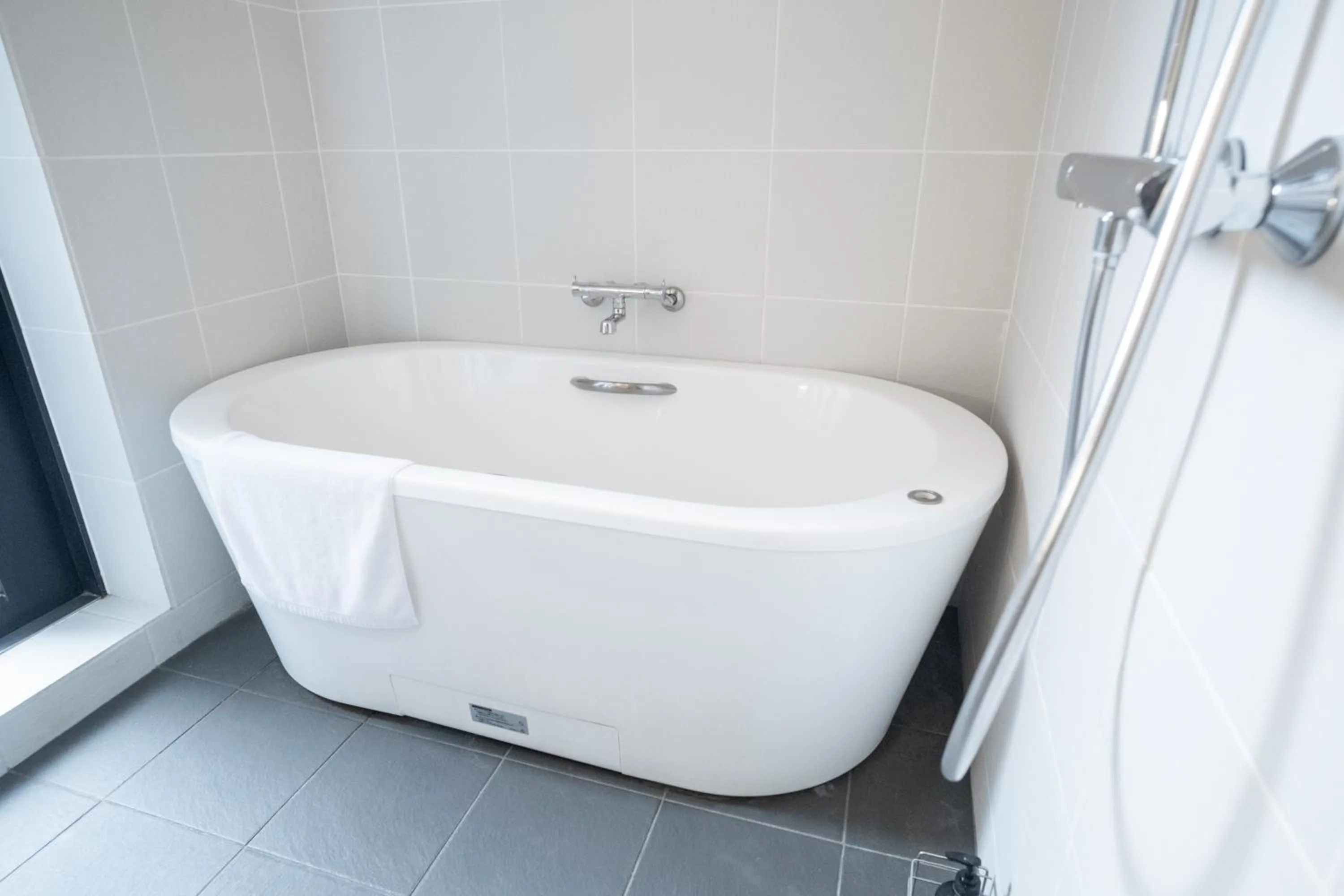 Bathroom in ORI Rokkaku