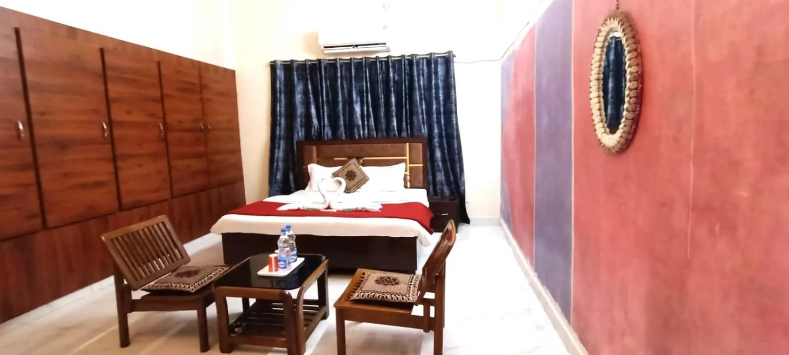 Bed in Zora Park Luxury Rooms