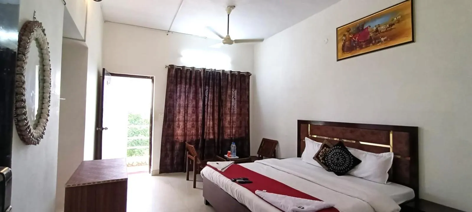 Bed in Zora Park Luxury Rooms