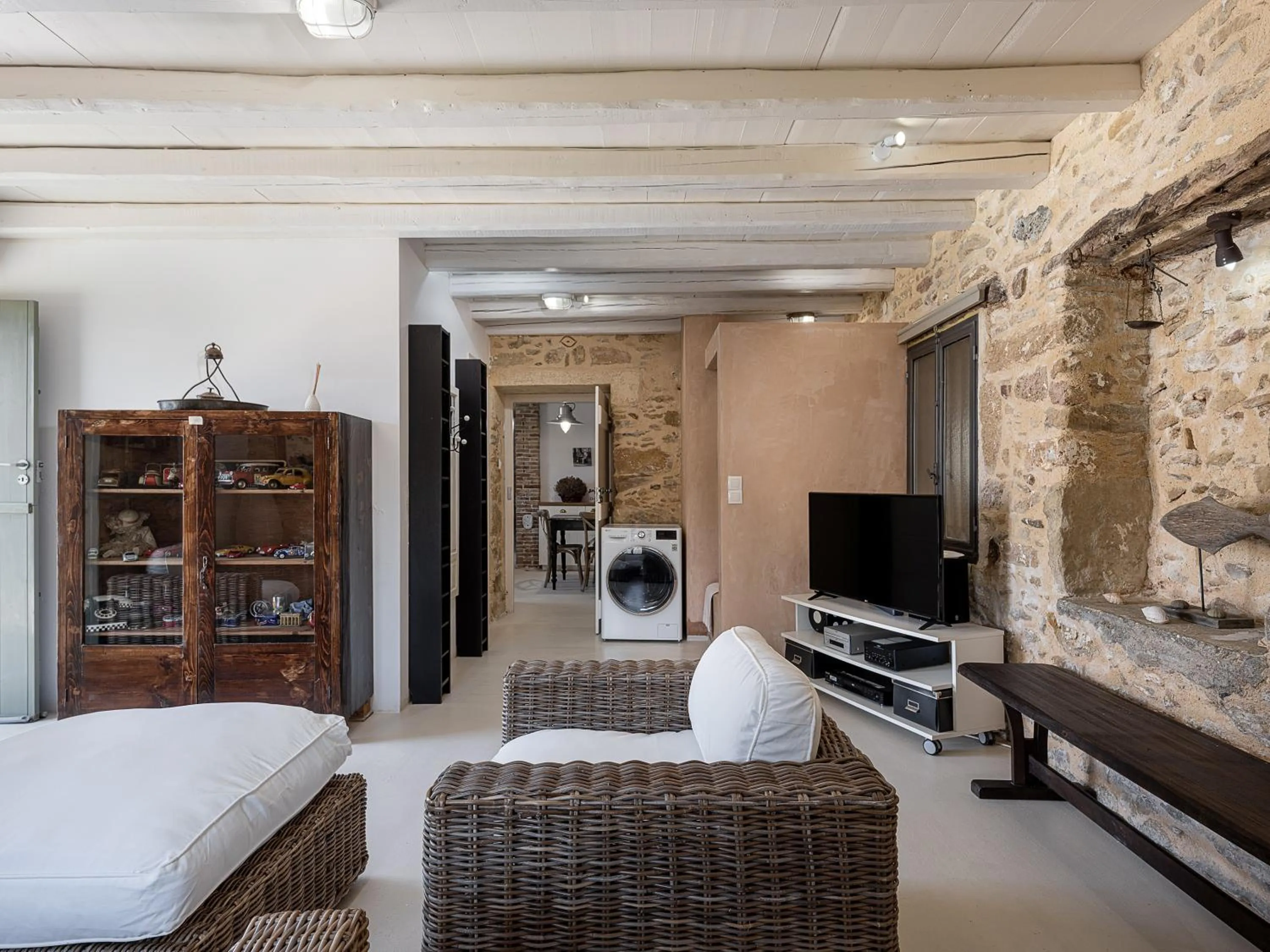 Living room in Ondathaki Pirgos