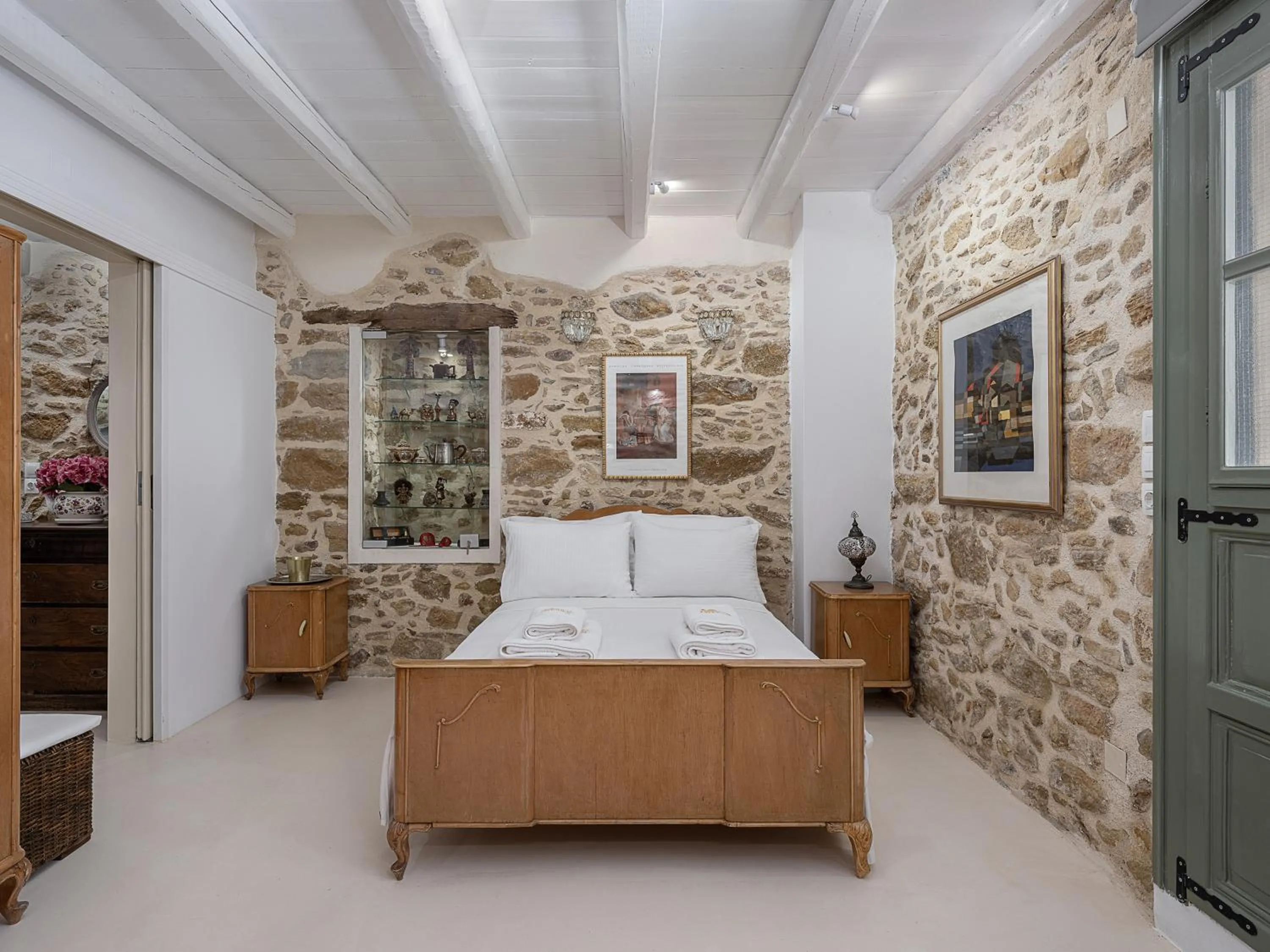 Bed in Ondathaki Pirgos