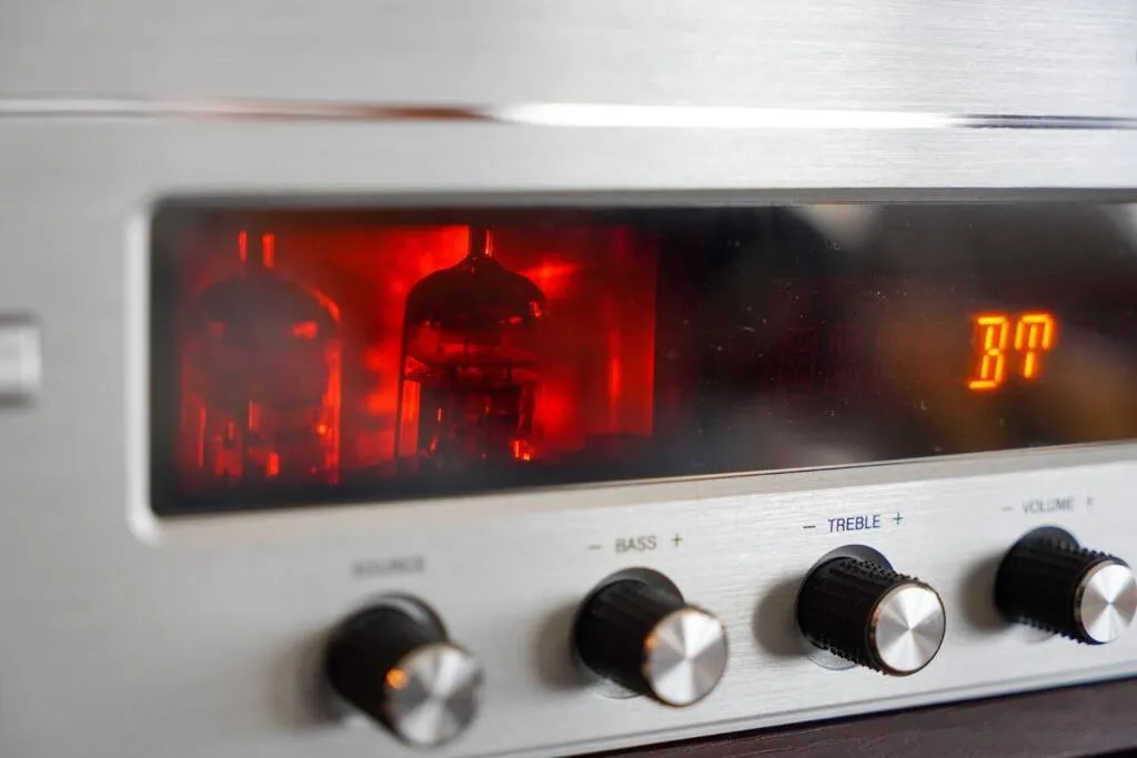 TV and multimedia in Sinori205