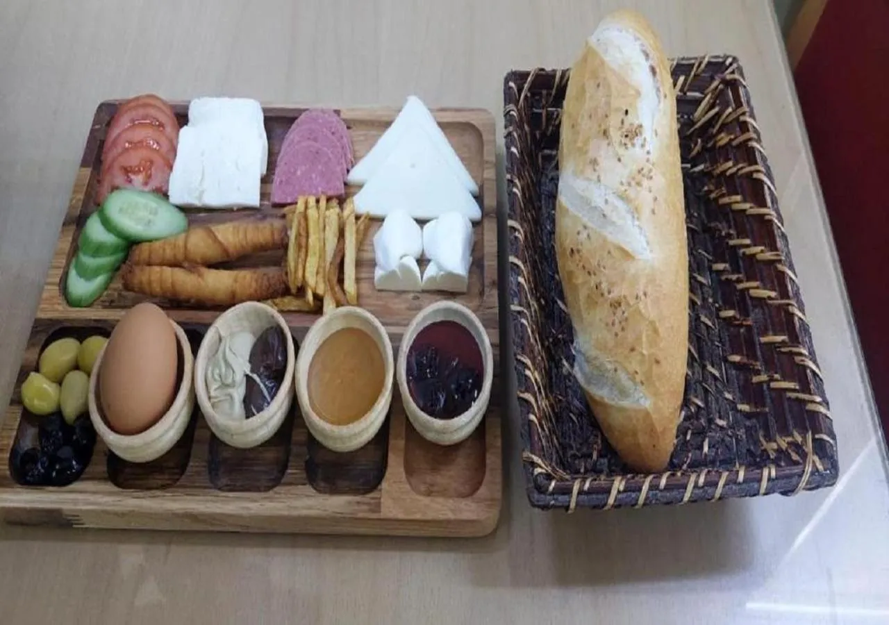 Breakfast in Continental Airport Hotel