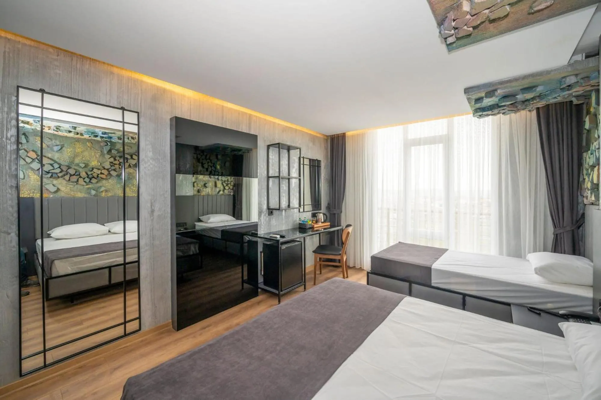 Bedroom, Bed in Continental Airport Hotel