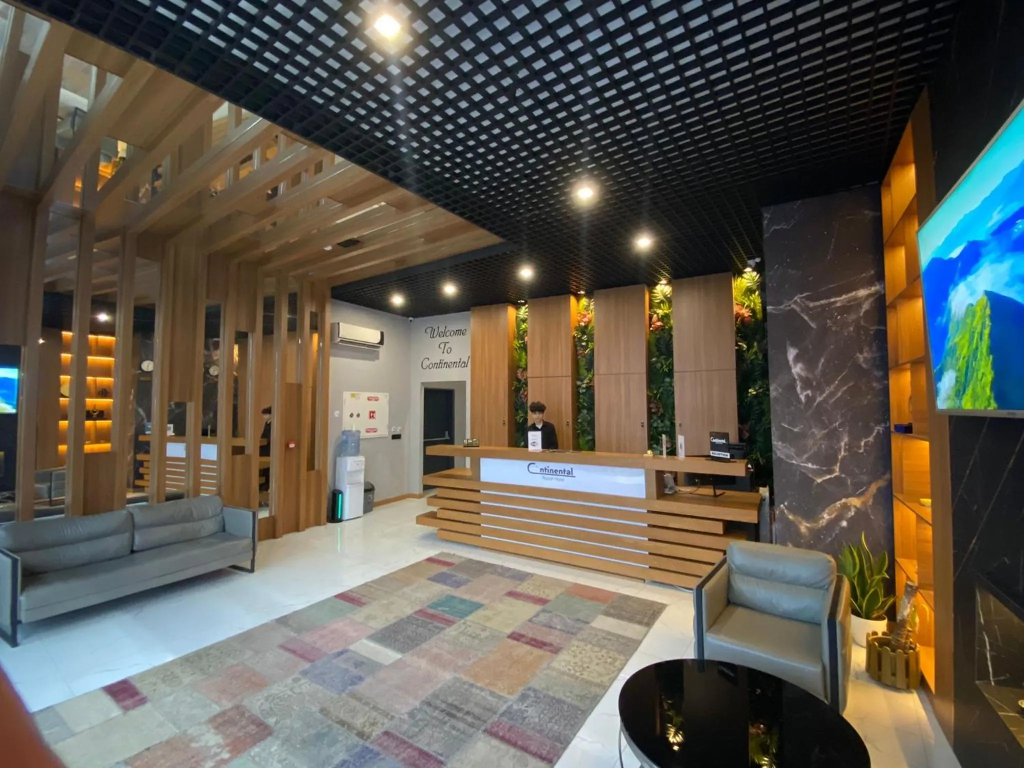 Lobby or reception in Continental Airport Hotel