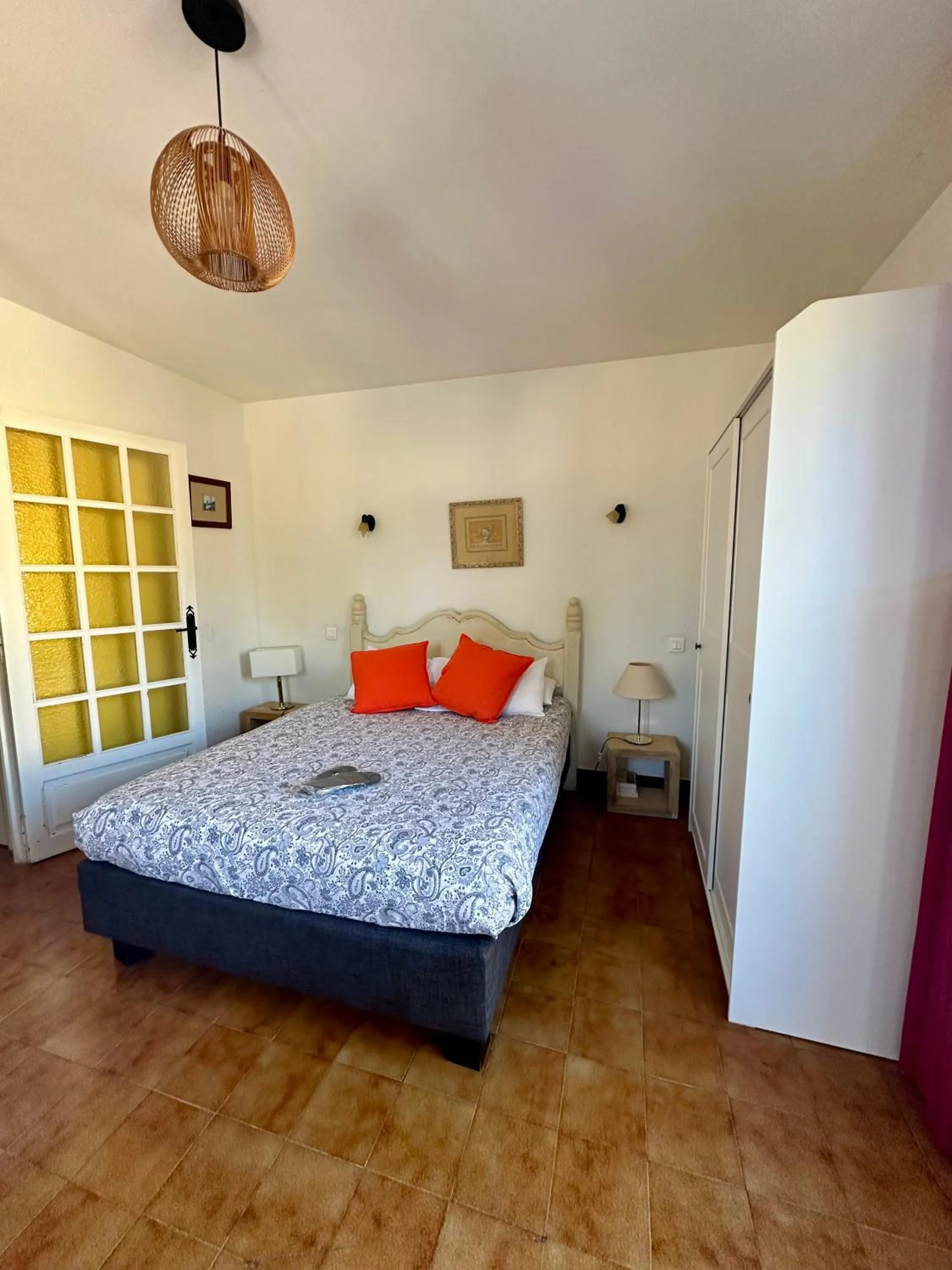 Bed in Le Mas de l'Orangerie 3 etoiles