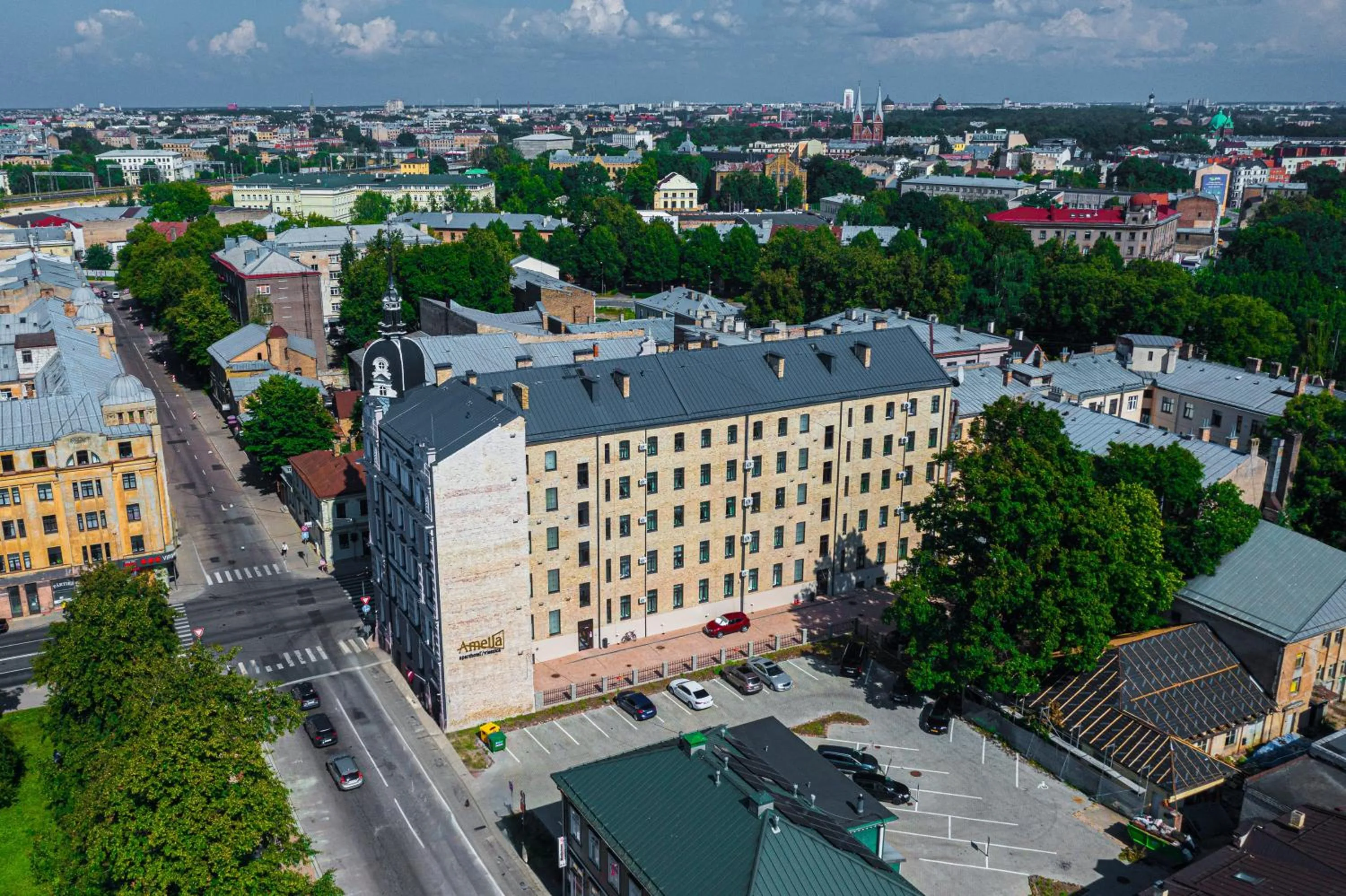 Property building in Aparthotel Amella