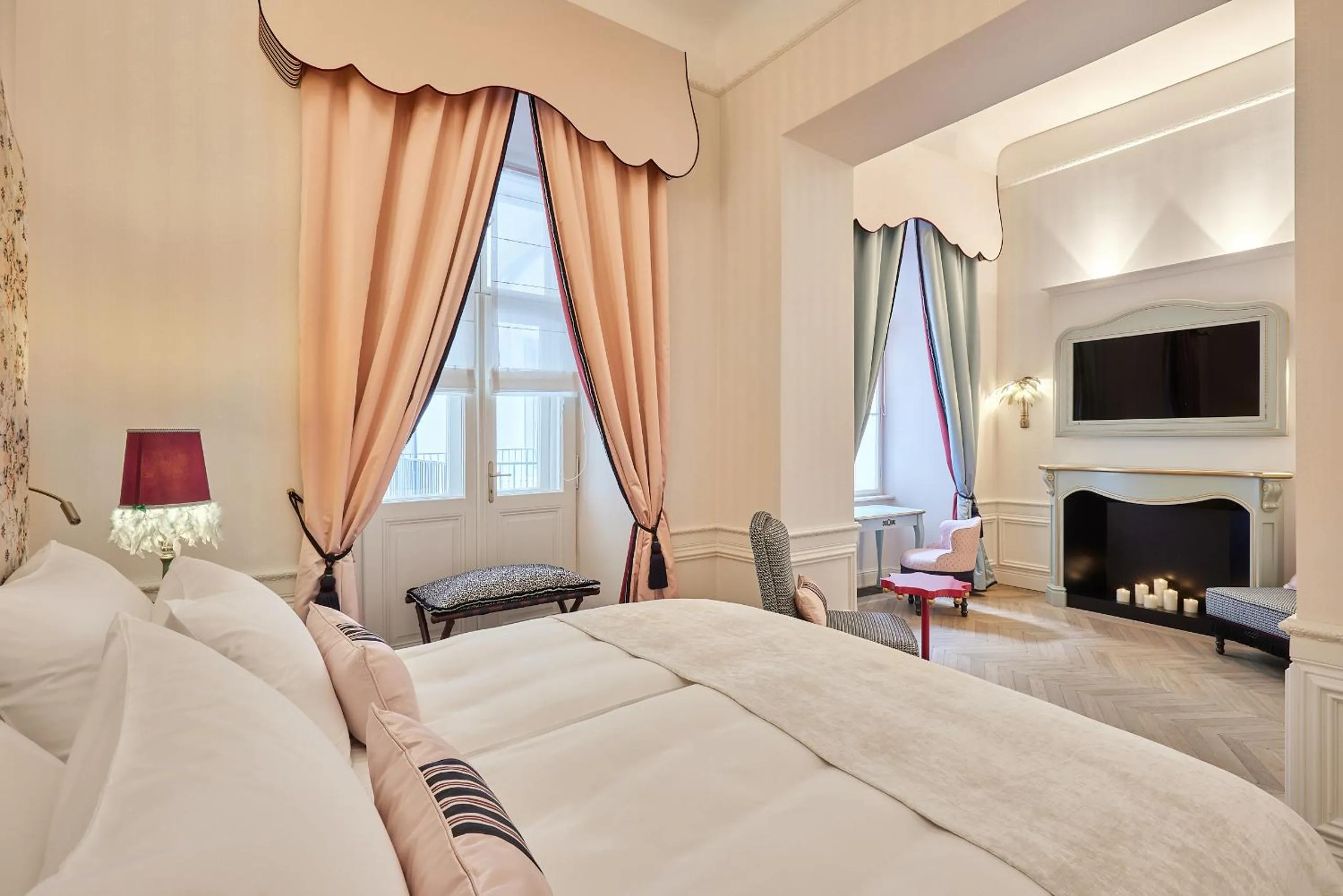 Bedroom, Bed in The Leo Grand