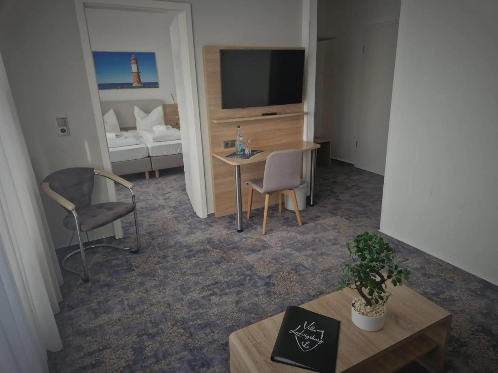 Photo of the whole room, Bed in Villa Ludwigsburg