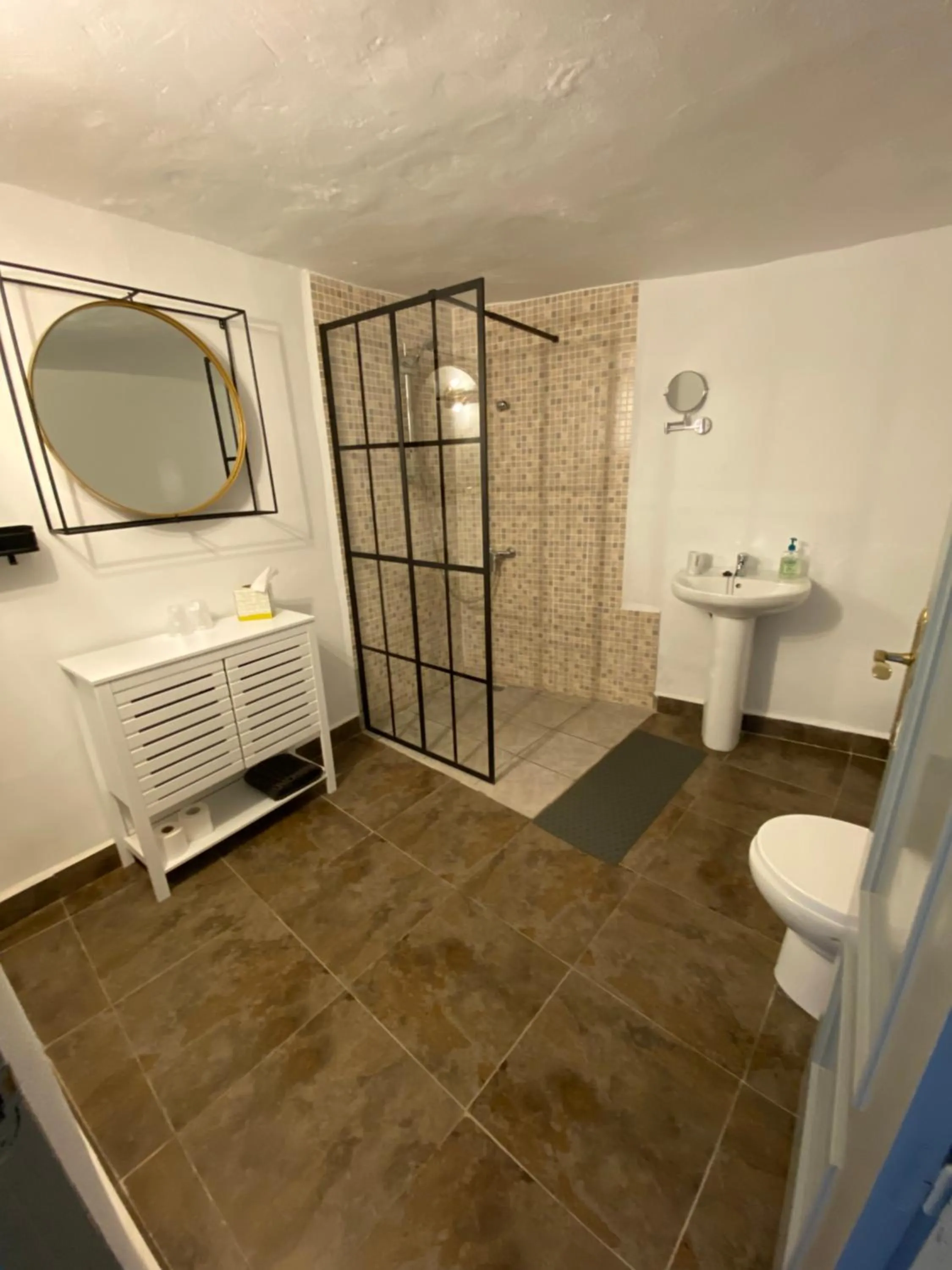 Shower in Casa Dolly Boutique B&B