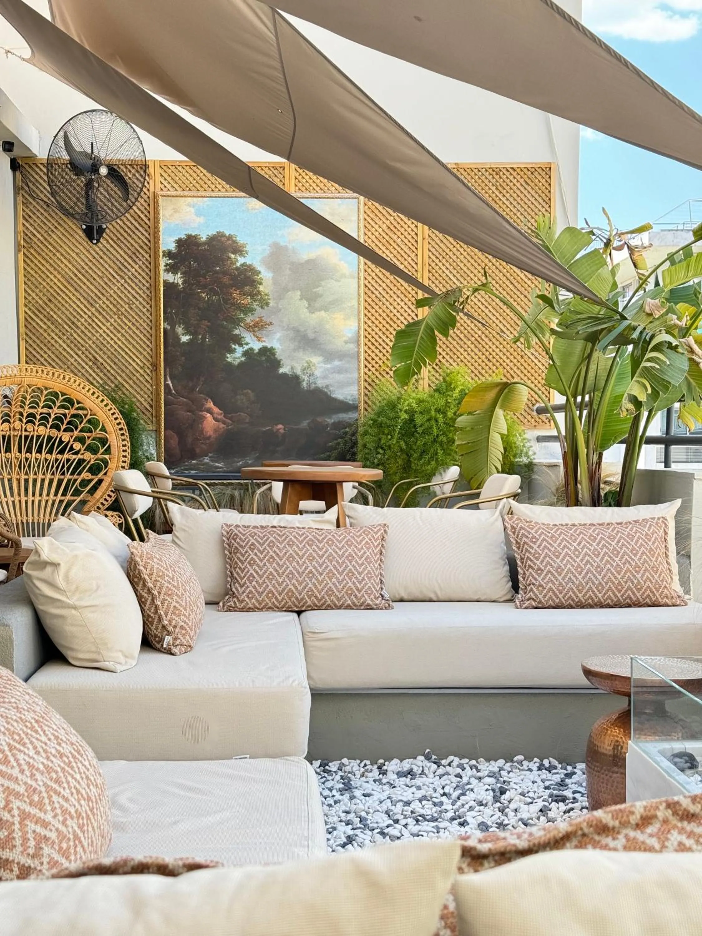 Garden in Athens The L7 Str - Luxury Boutique Collection Hotel