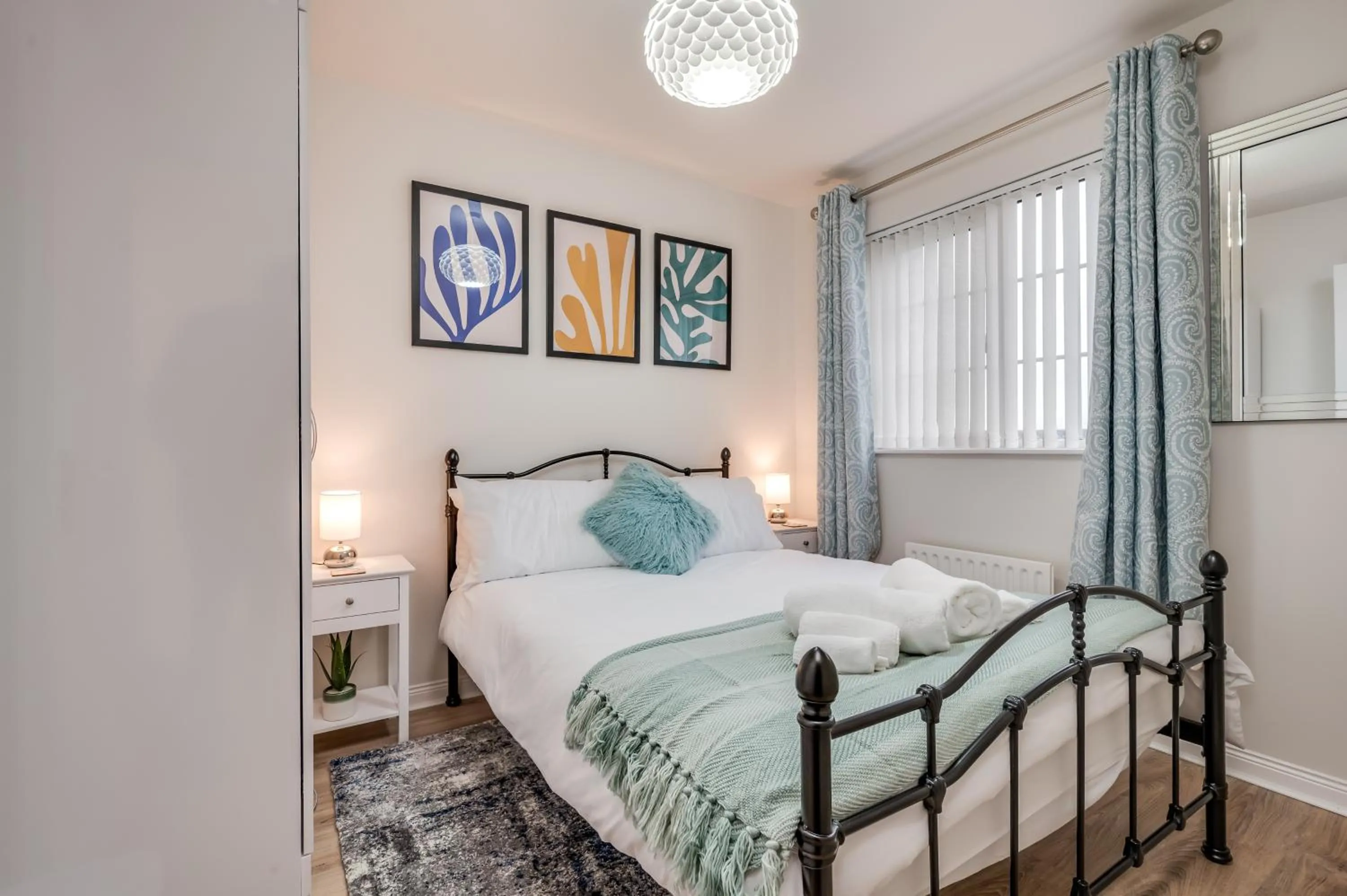 Bedroom in Central Belfast Apartments: Ashley Mews