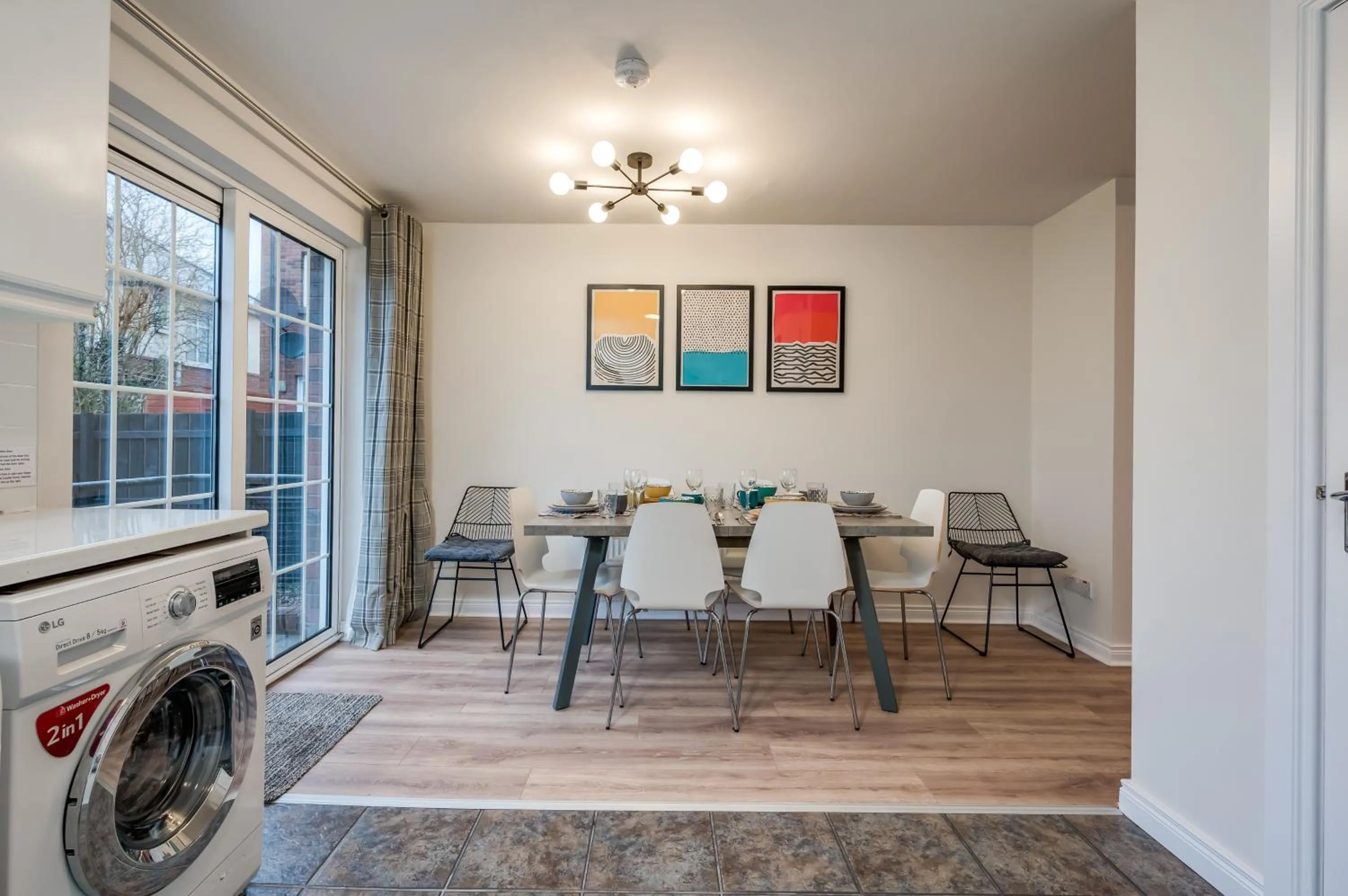 Kitchen or kitchenette in Central Belfast Apartments: Ashley Mews
