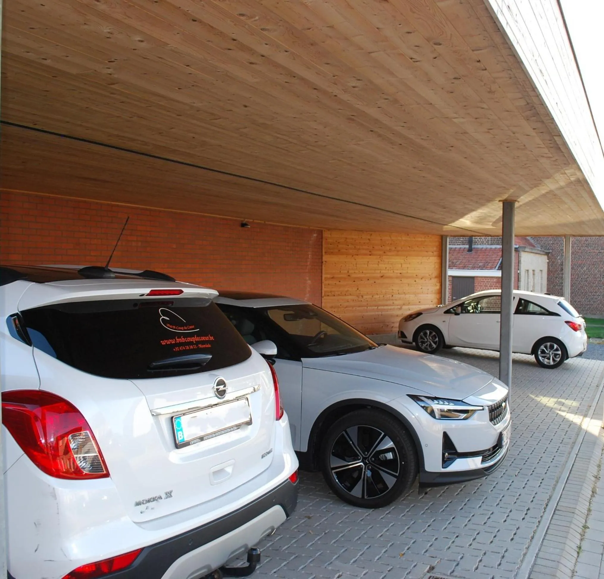 Parking in B&B Coup de Coeur