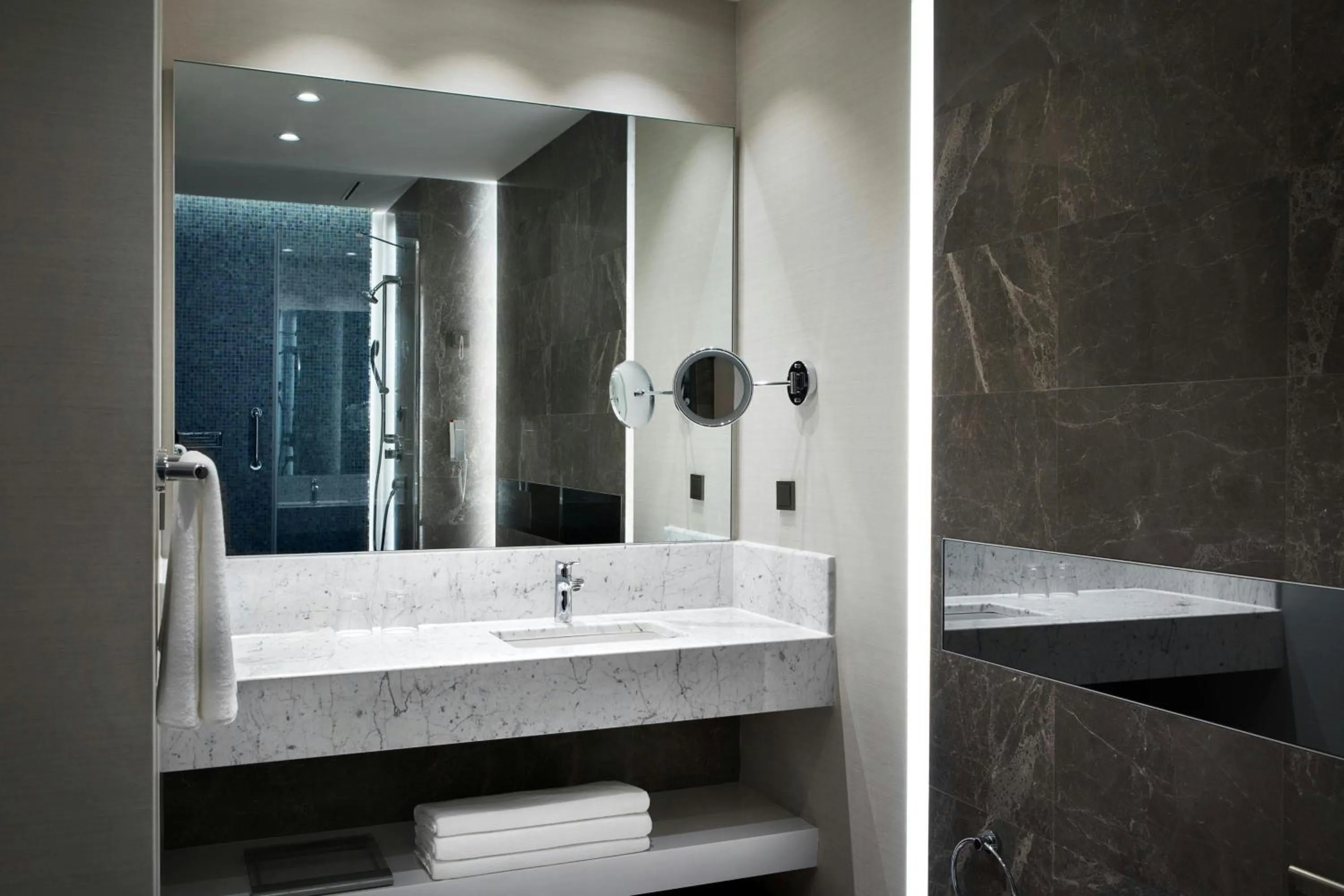 Bathroom in Istanbul Marriott Hotel Sisli