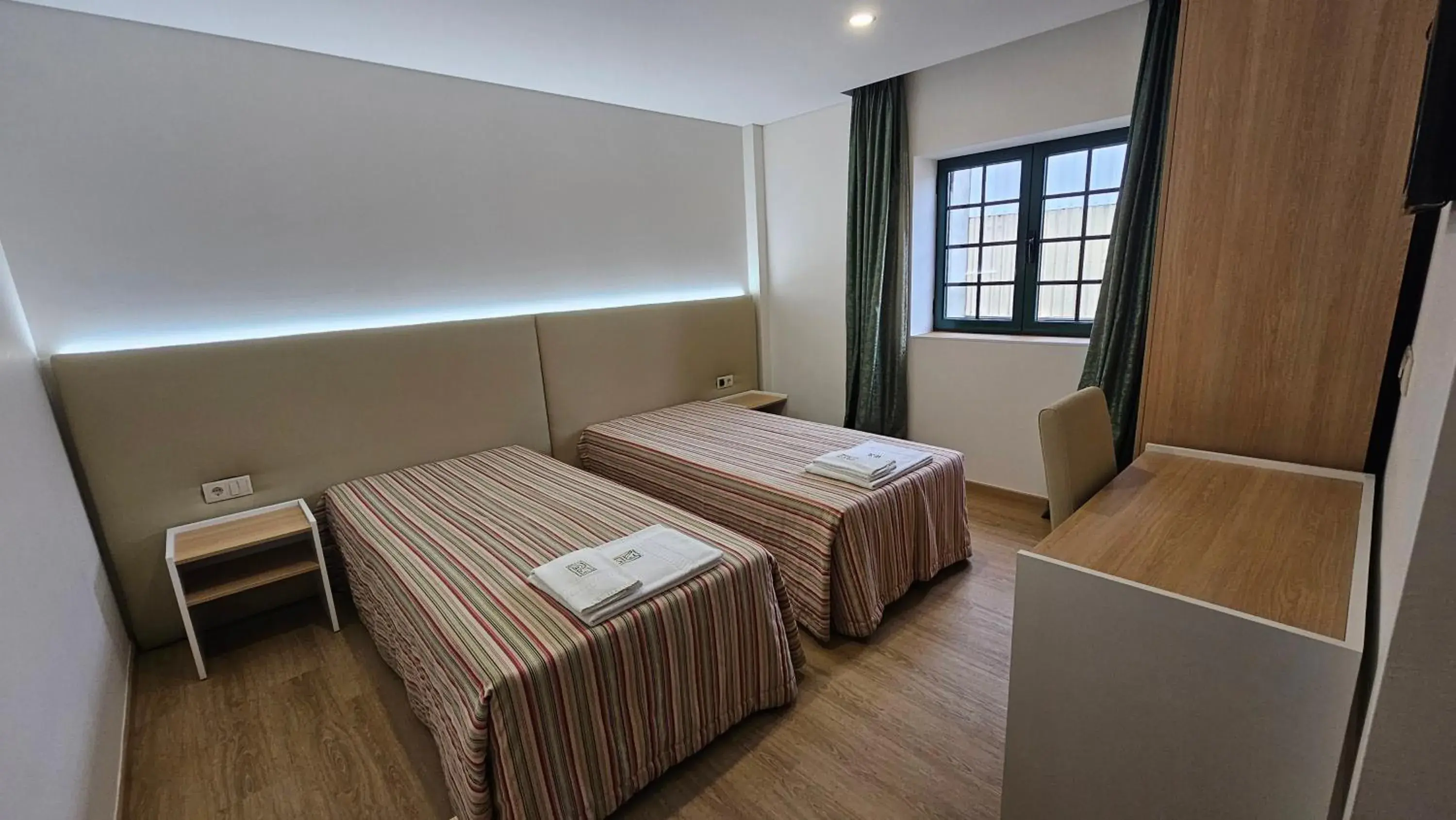 Twin Room - single occupancy in Hotel O Encontro Twin Room - single occupancy in Hotel O Encontro