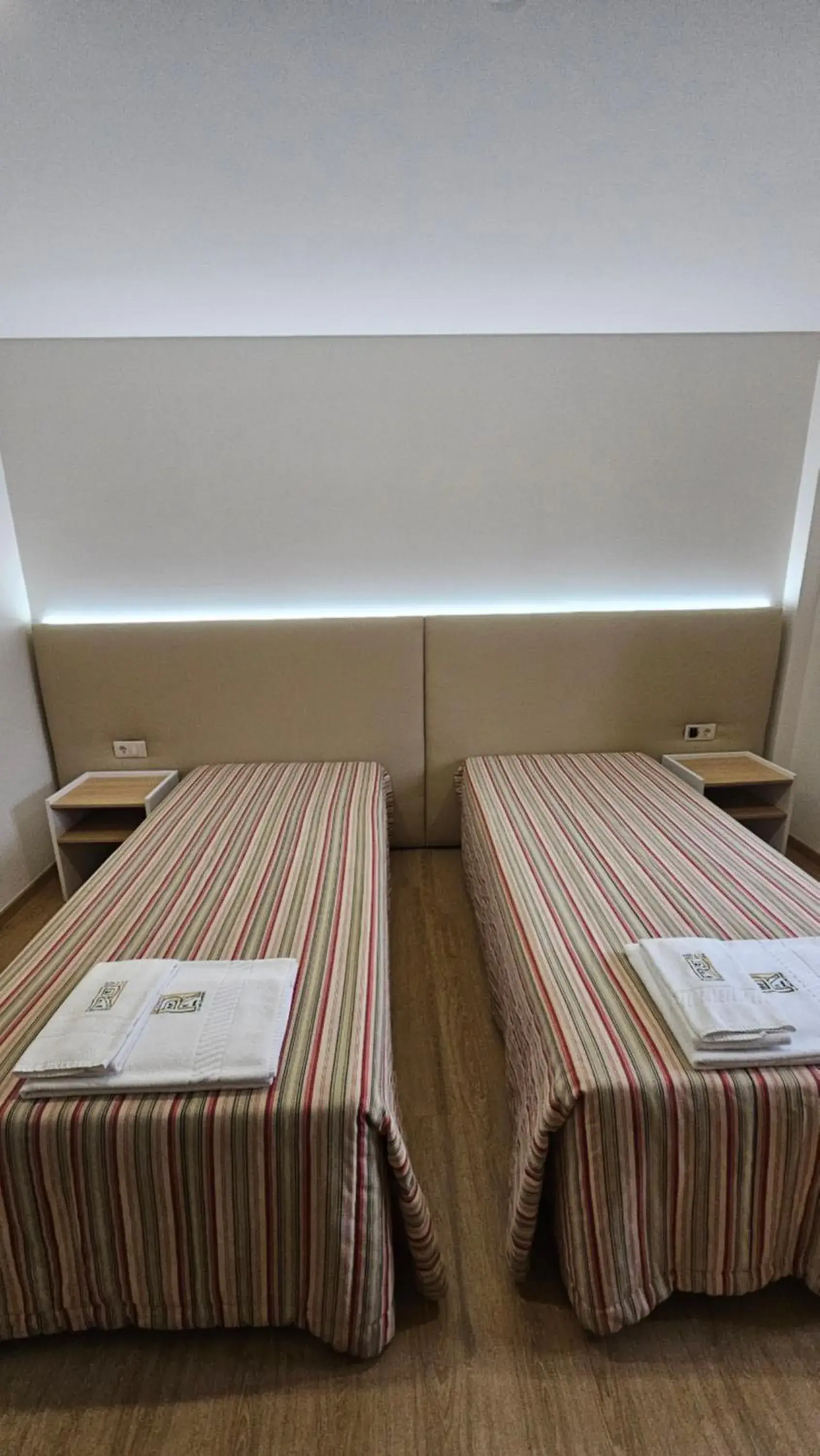 Twin Room - single occupancy in Hotel O Encontro Twin Room - single occupancy in Hotel O Encontro