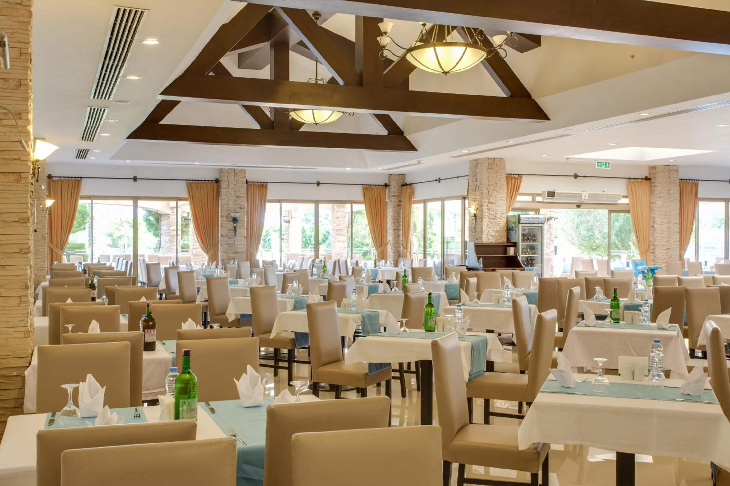 Restaurant/places to eat in Lucida Beach Hotel - Ultra All Inclusive