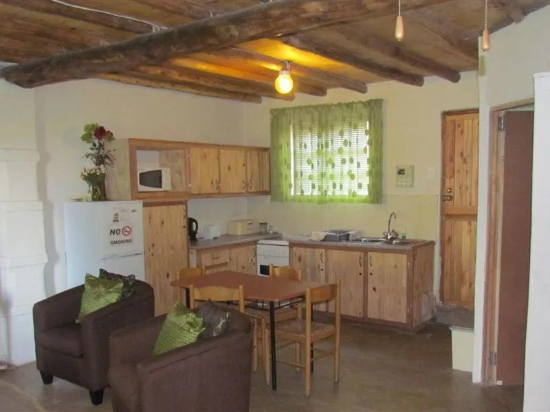 Kitchen or kitchenette in Hazyview Country Cottages