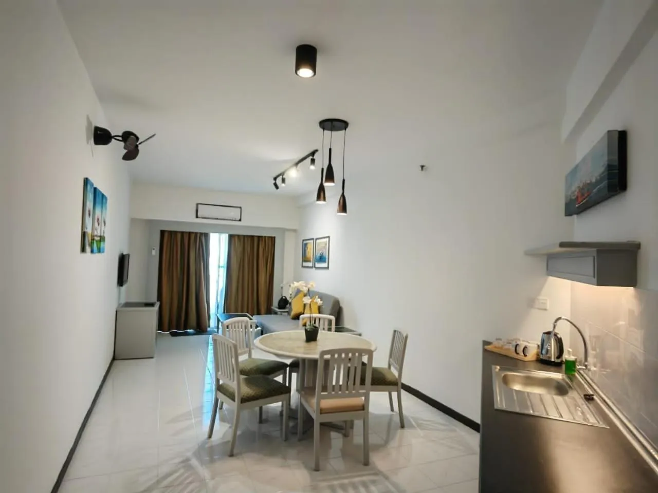 Kitchen or kitchenette in Paradise by the Sea in Penang by Veron at Rainbow Paradise