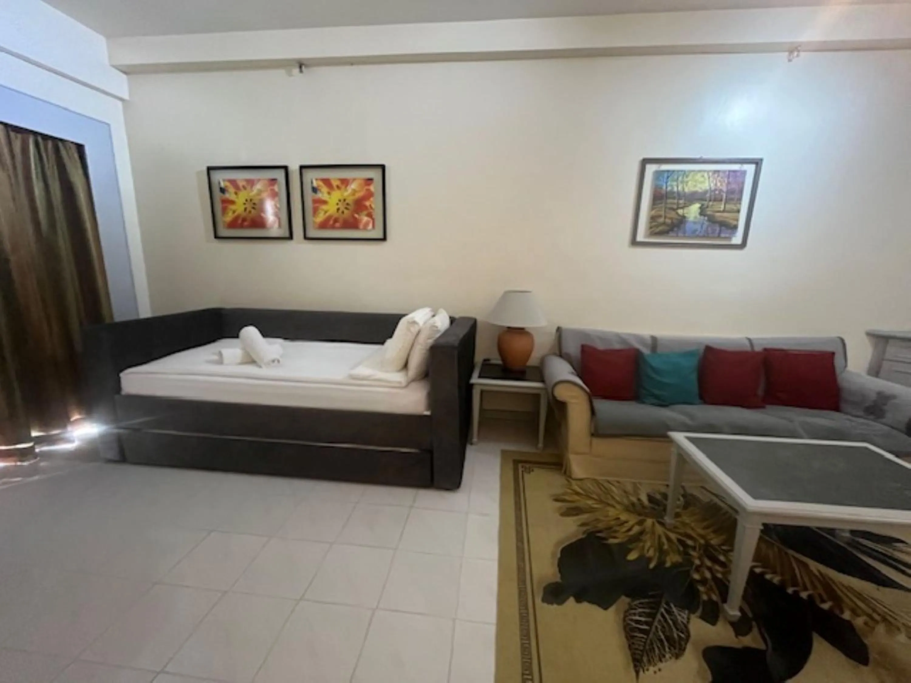 Library, Bed in Paradise by the Sea in Penang by Veron at Rainbow Paradise