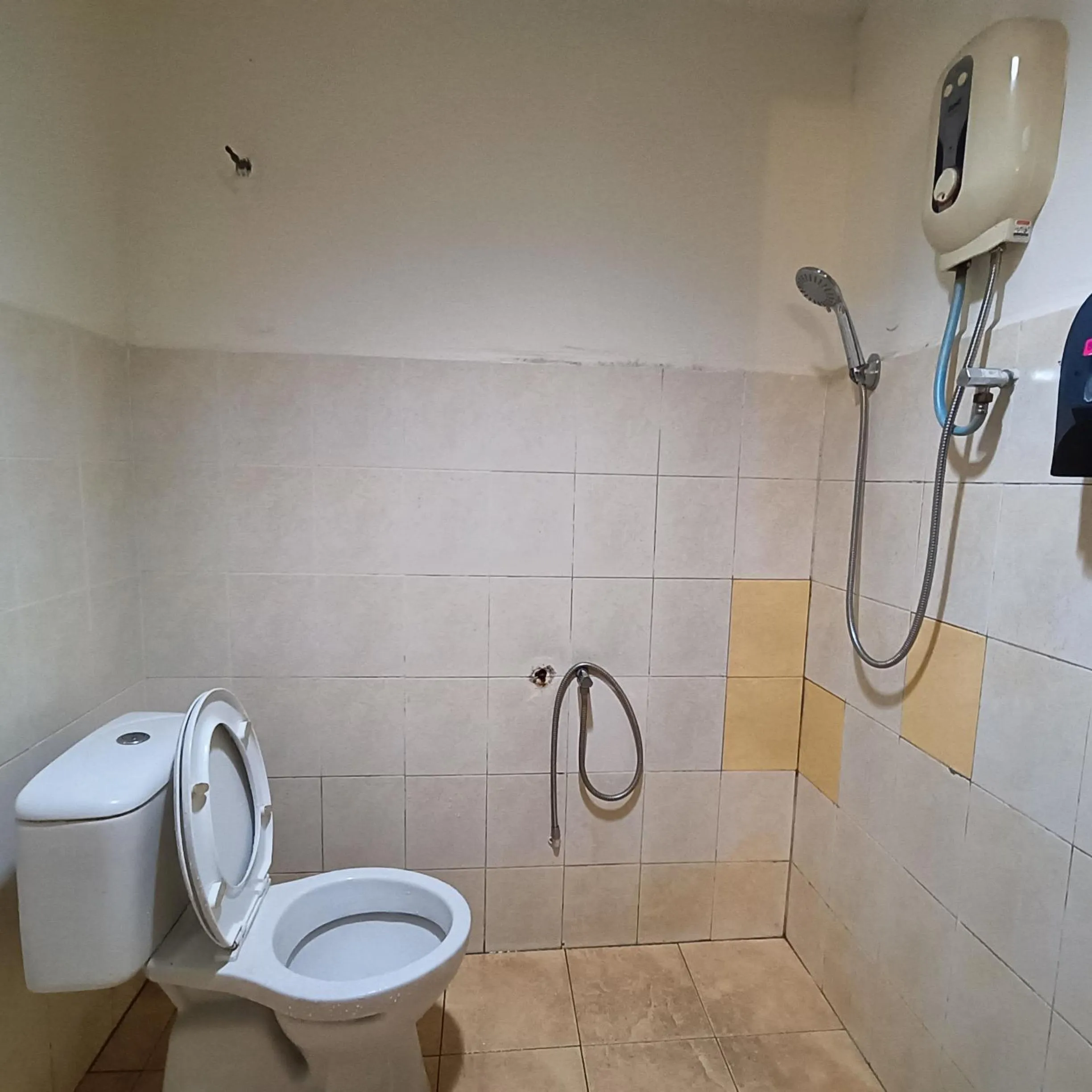 Bathroom in Best One Hotel