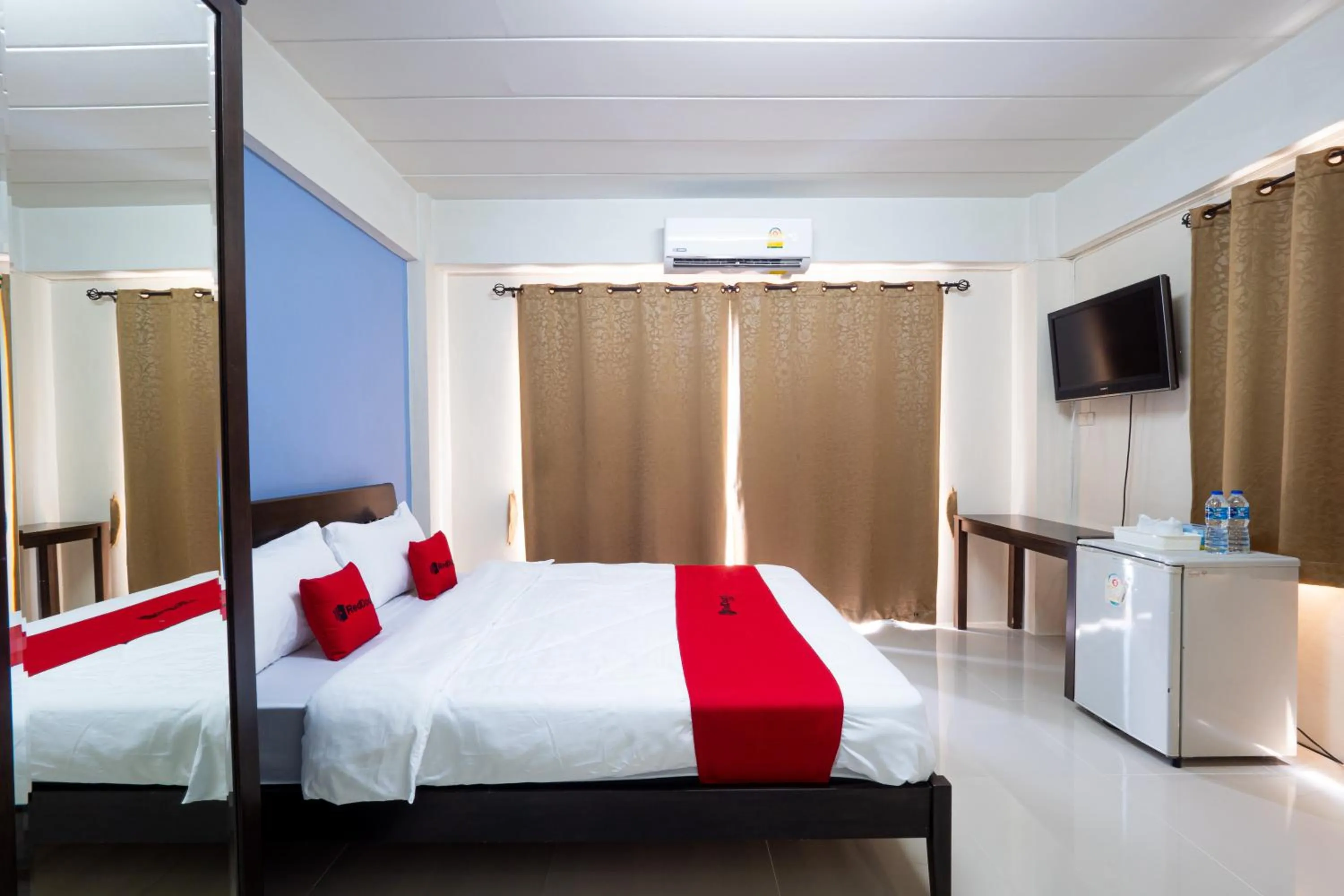 Photo of the whole room in Si Fah at Bangsaen Hotel