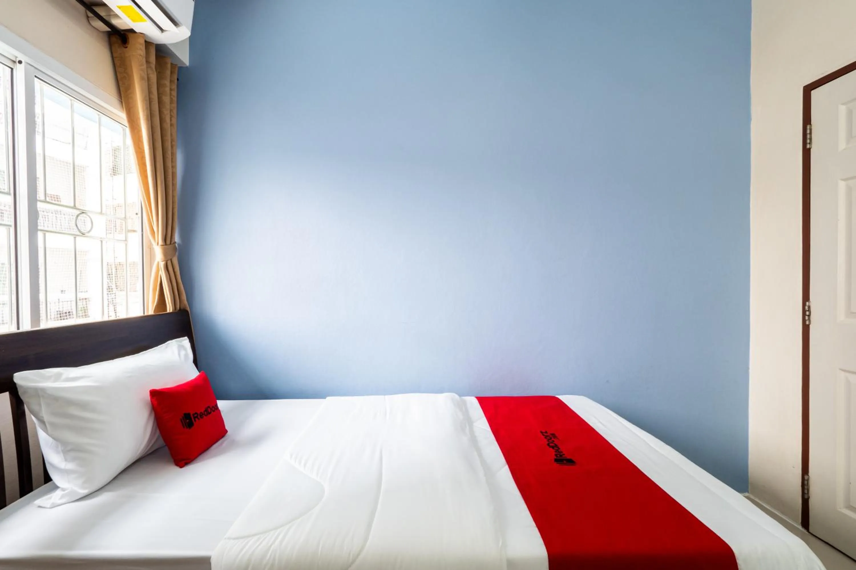 Photo of the whole room in Si Fah at Bangsaen Hotel