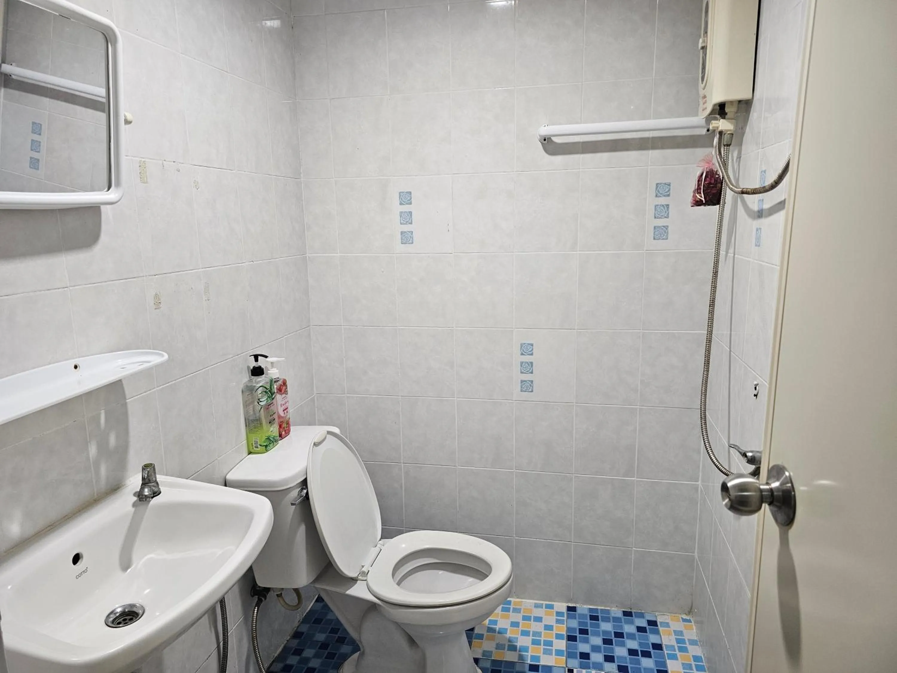 Bathroom in Si Fah at Bangsaen Hotel