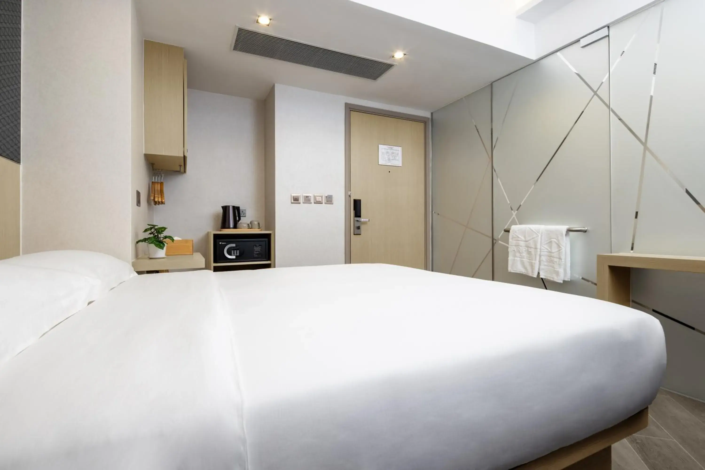 Starphire Premium Double Room in Starphire Hotel Starphire Premium Double Room in Starphire Hotel