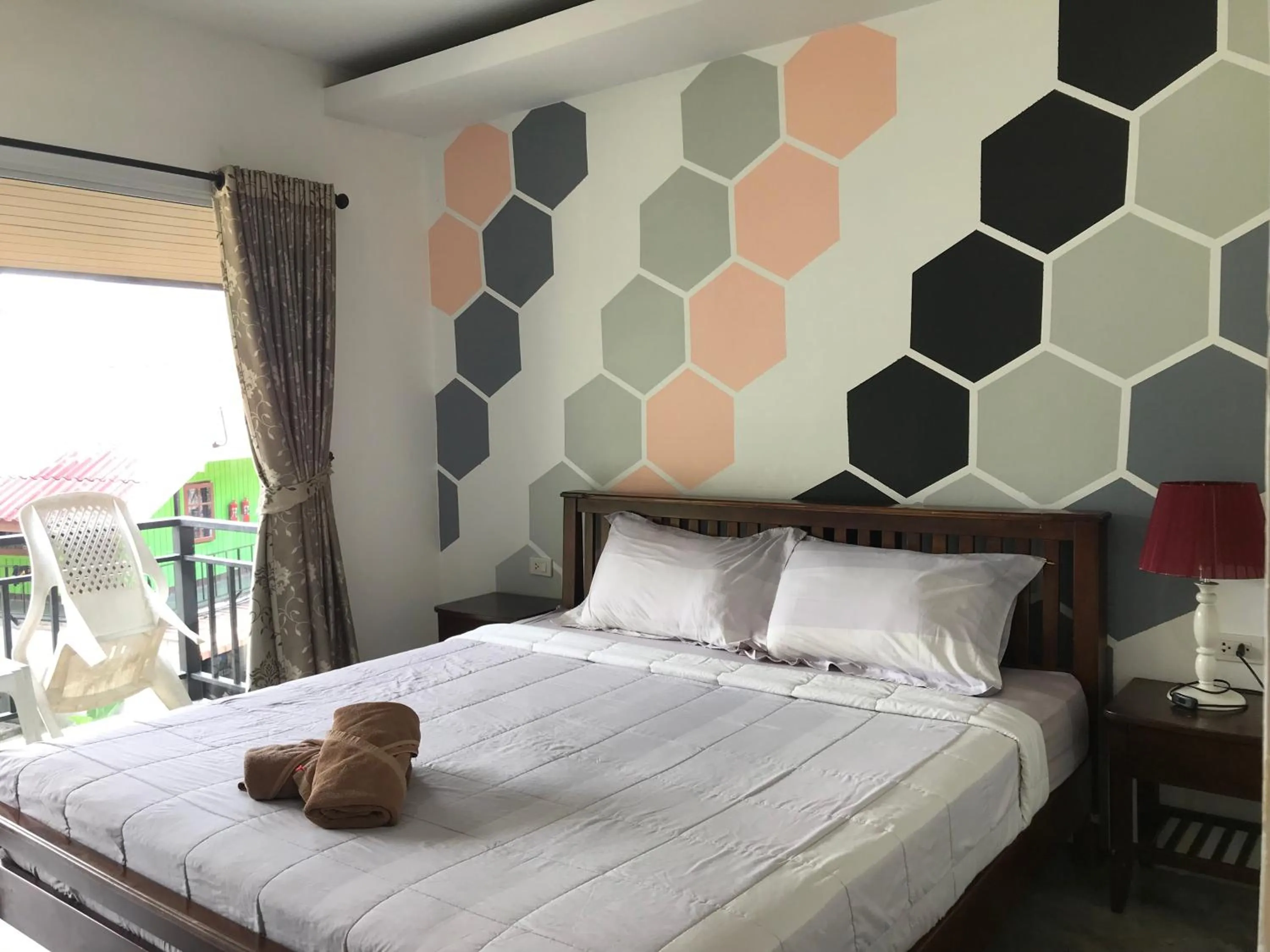 Bed in PP Midnight Hotel