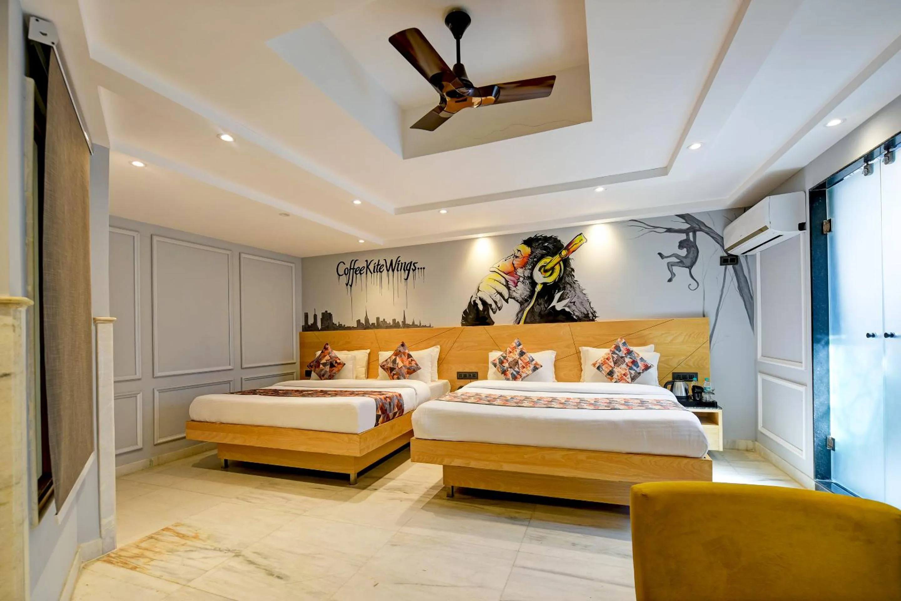 Living room, Bed in Hotel Cottage Yes Please New Delhi