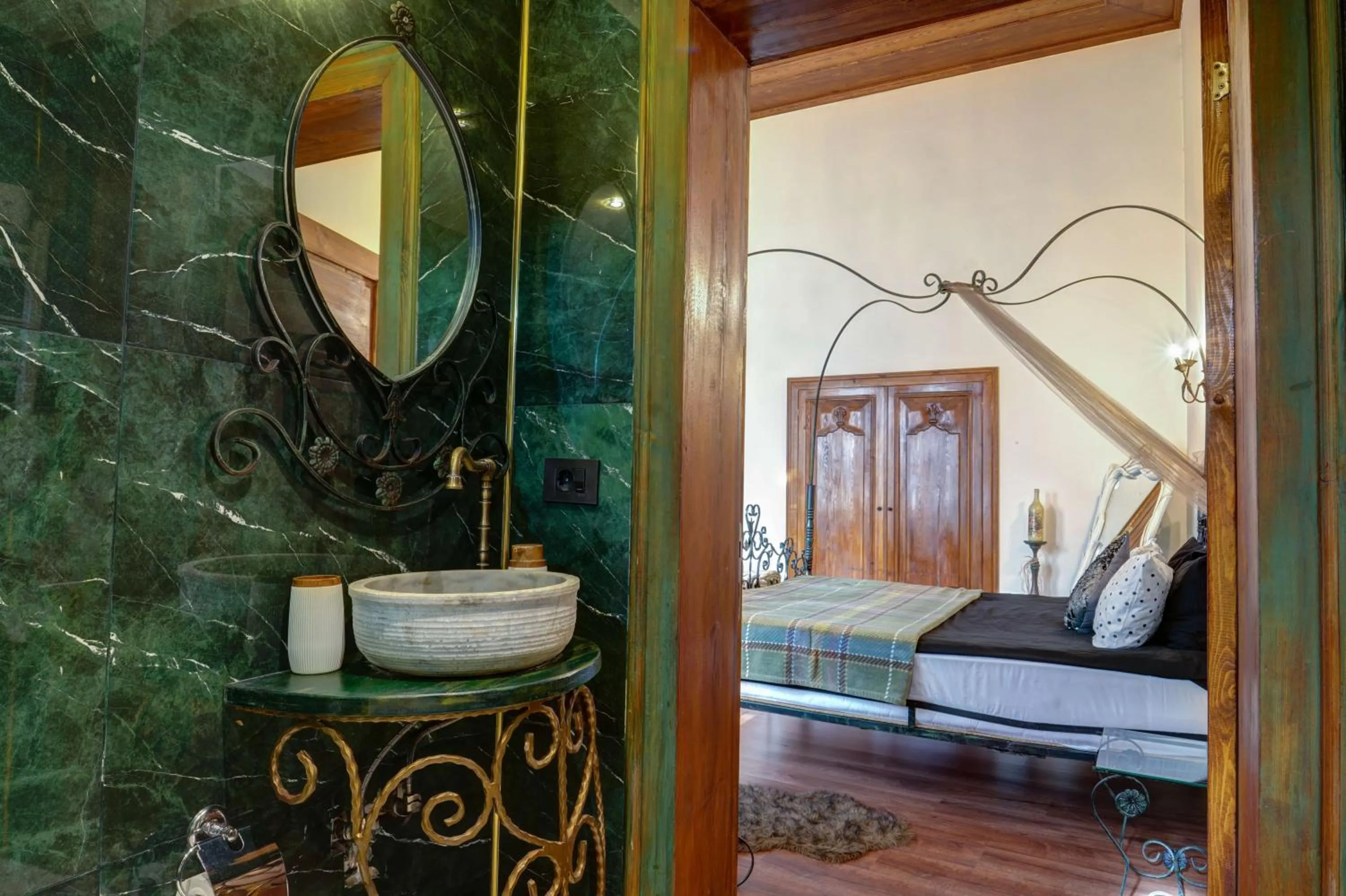 Bathroom, Bed in Kerem ile Aslı Butik Hotel