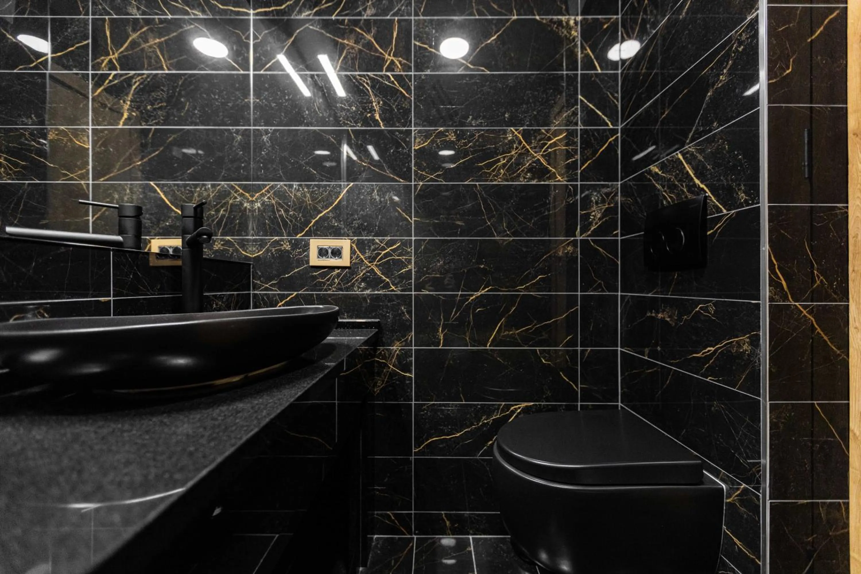 Bathroom in Hotel Livnica