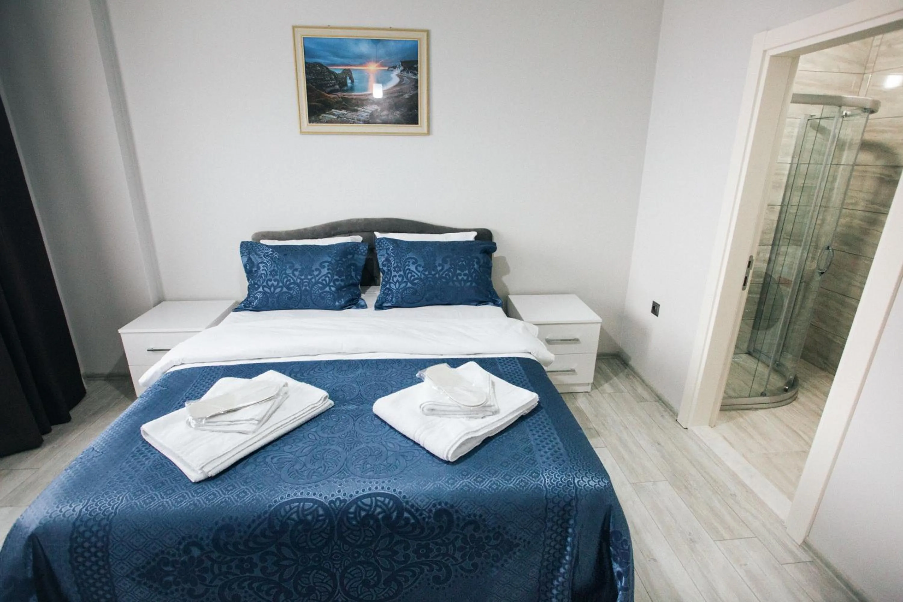 Bed in Melissa Suite