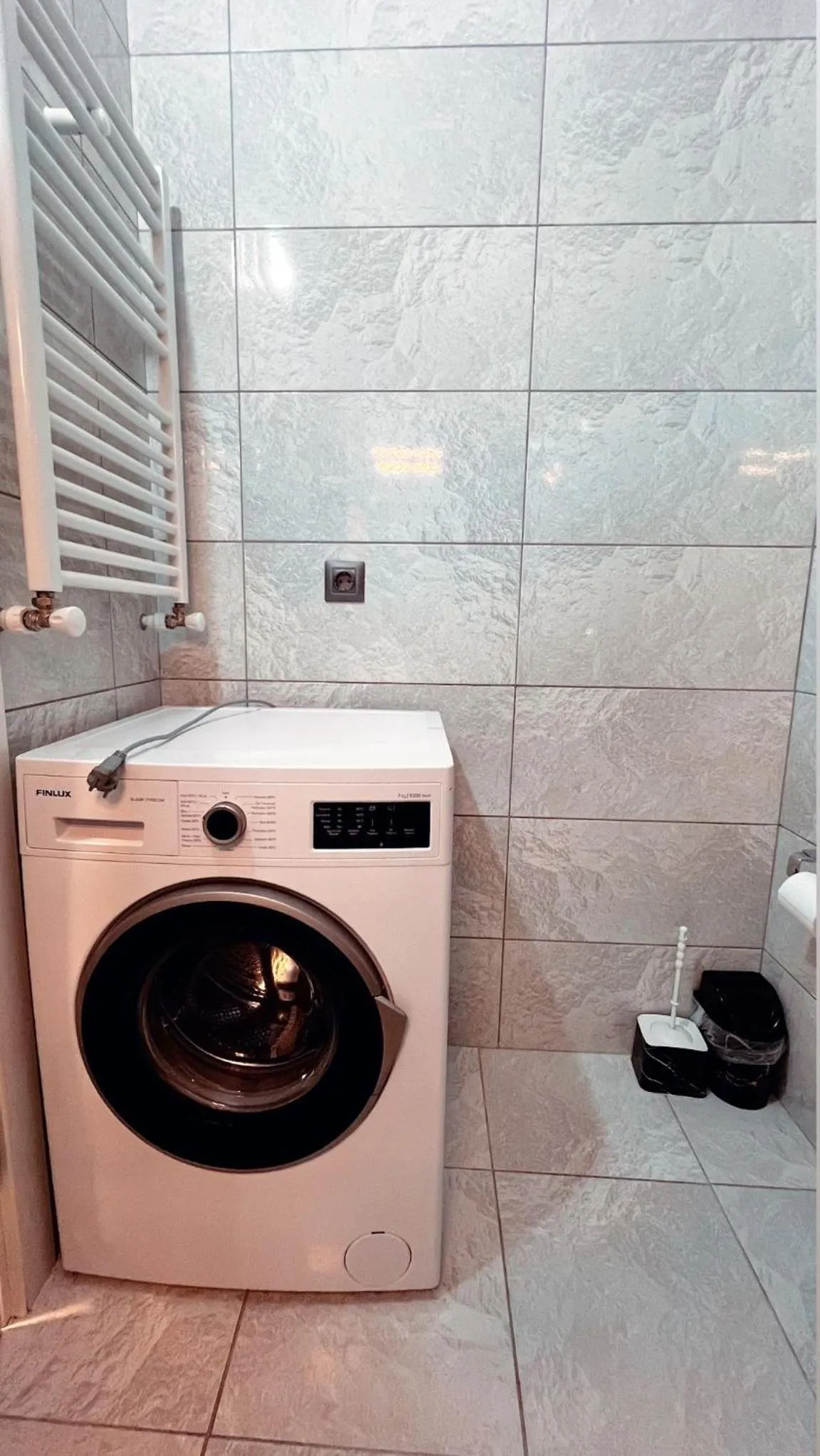 washing machine in Melissa Suite