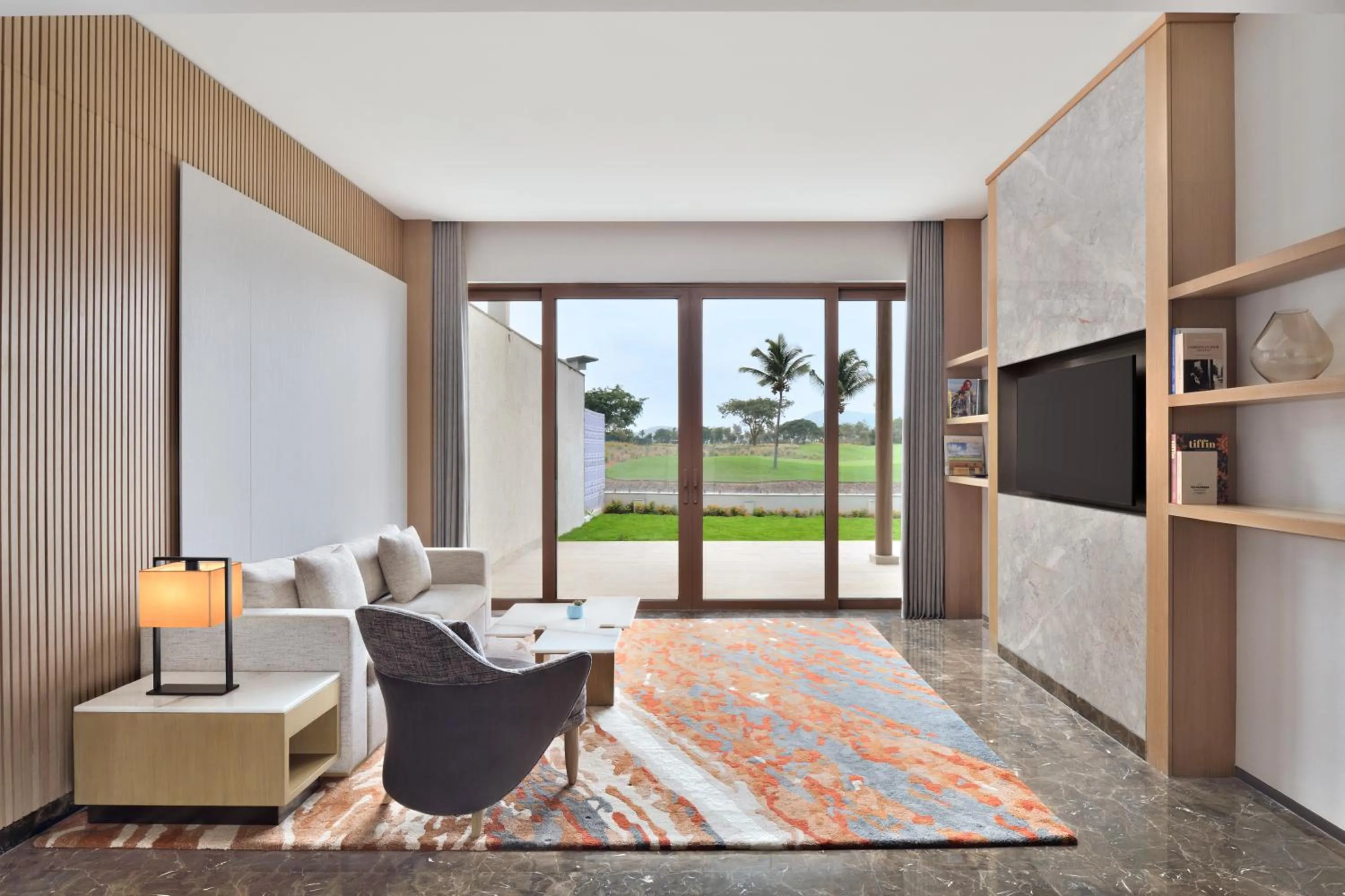 Living room in JW Marriott Hotel Bengaluru Prestige Golfshire Resort & Spa